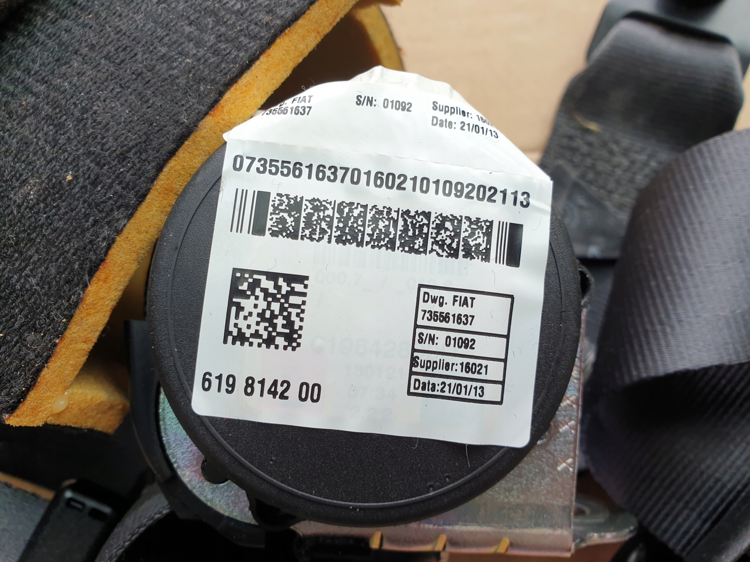 Sitze Gurten Sitz Schrauben FIAT PANDA III 3 2012- 5 Tür