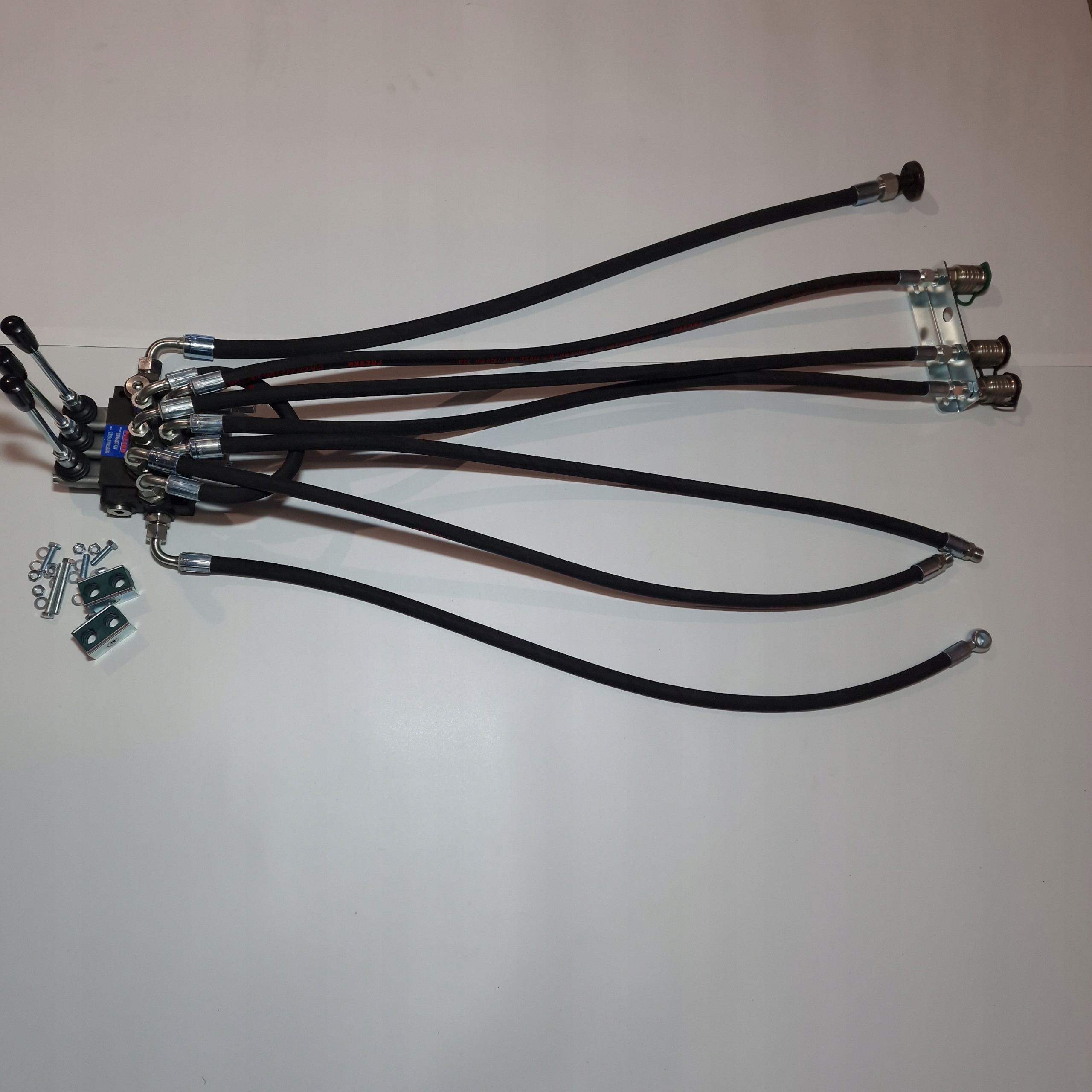 Rozdělovač 3 Sekční Plovák T-25 T25 Vladimirec Novinka Na Hever Euro