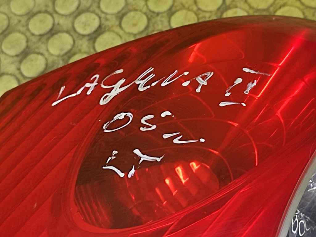 RENAULT LAGUNA II light left rear part 8200002471
