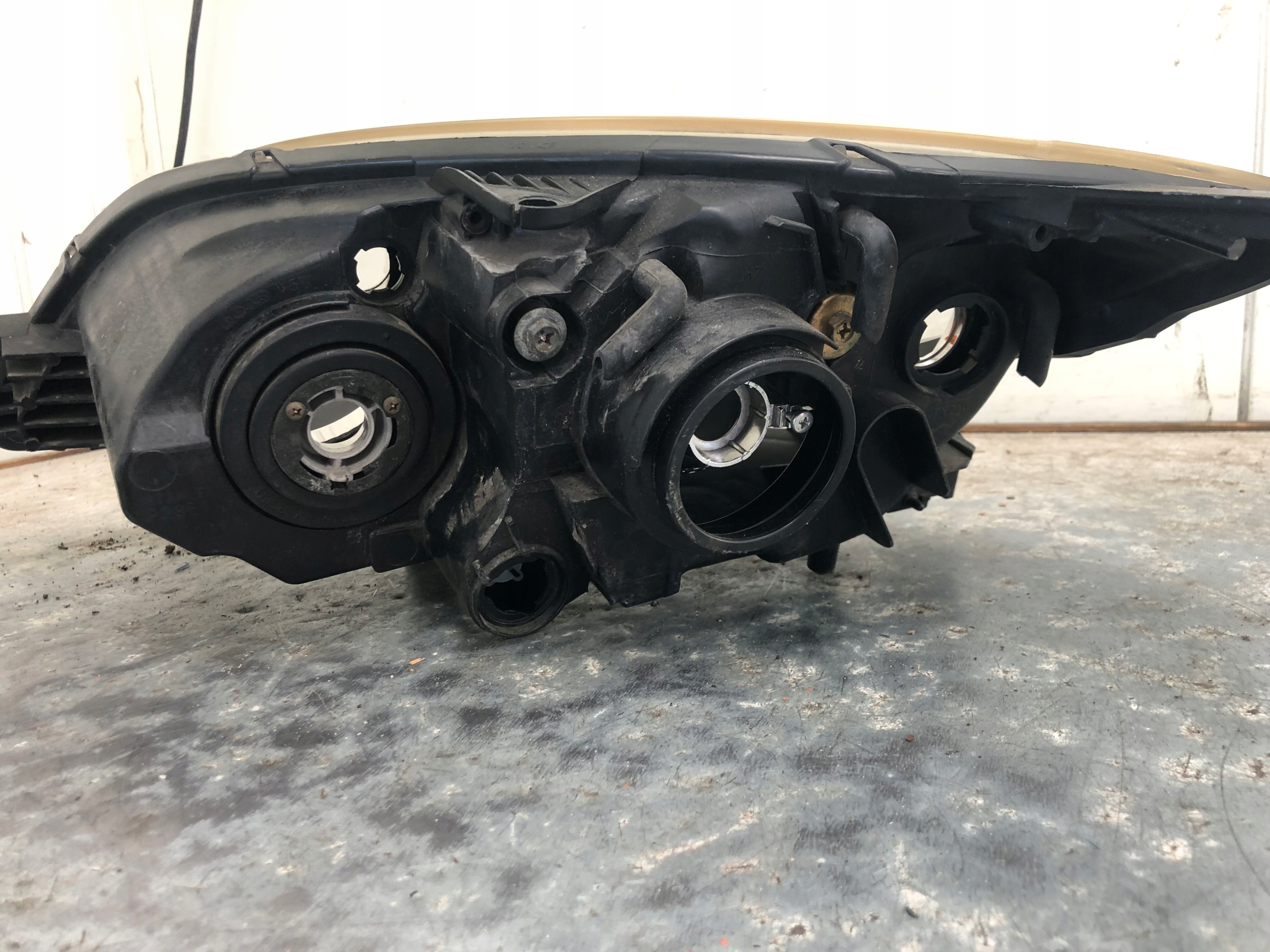 light right front MAZDA 3 BK STANLEY P2951