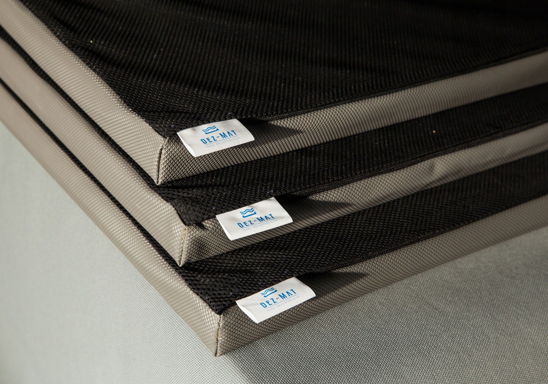 MATA DEZYNFEKCYJNA WEJŚCIOWA KOMPLETNA 100x100x4cm