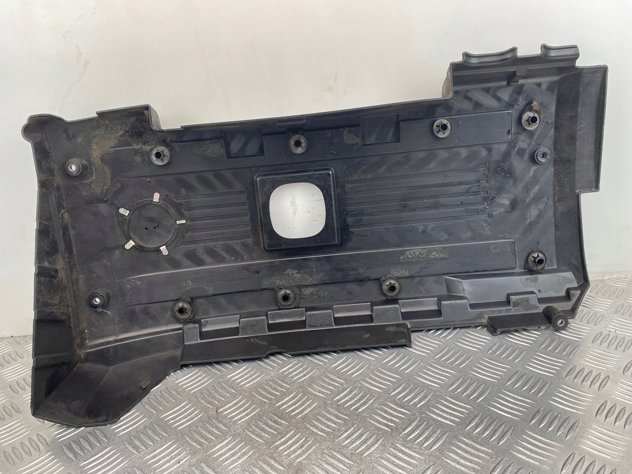 BMW 5 E60 535i upper engine housing cover 7575036 3.0 petrol 156789