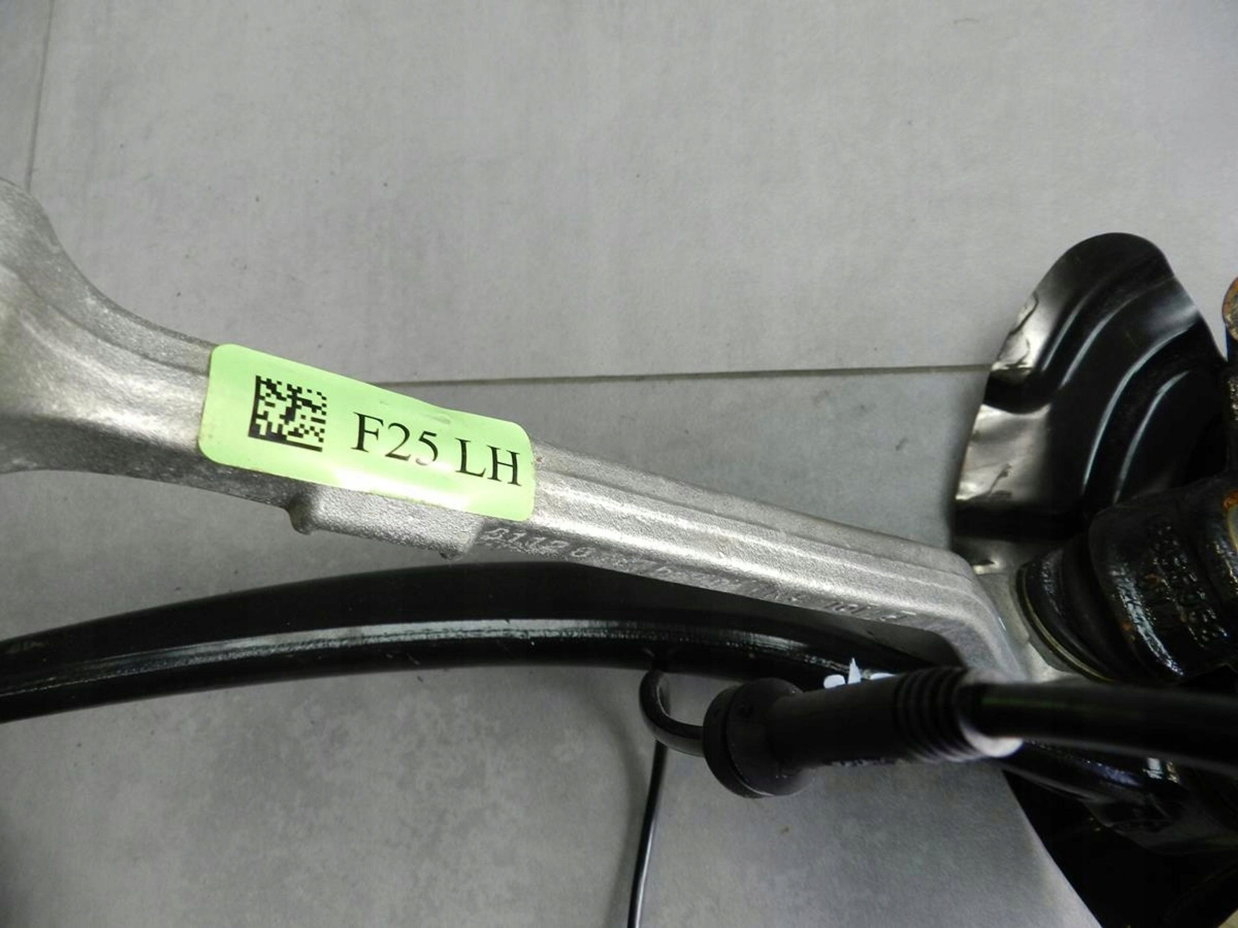 BMW X4 F26 swing arm left front 6855953