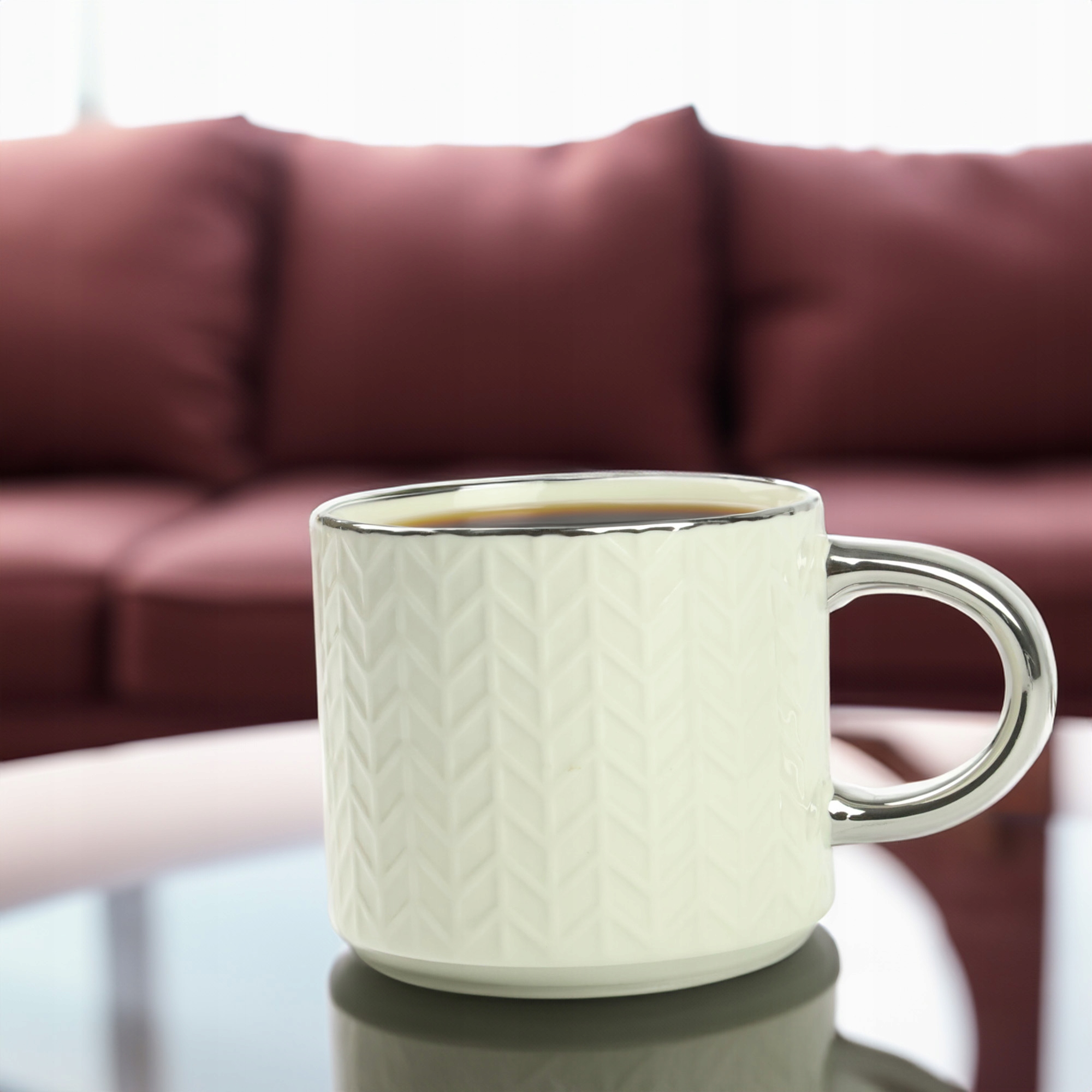 KUBEK PORCELANOWY DO KAWY HERBATY WZÓR SWETEREK 470ML ZE SREBRNYM UCHEM