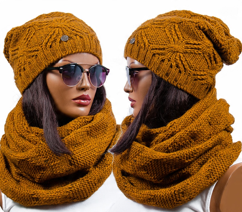

Polski Komplet Czapka Beanie Komin golf