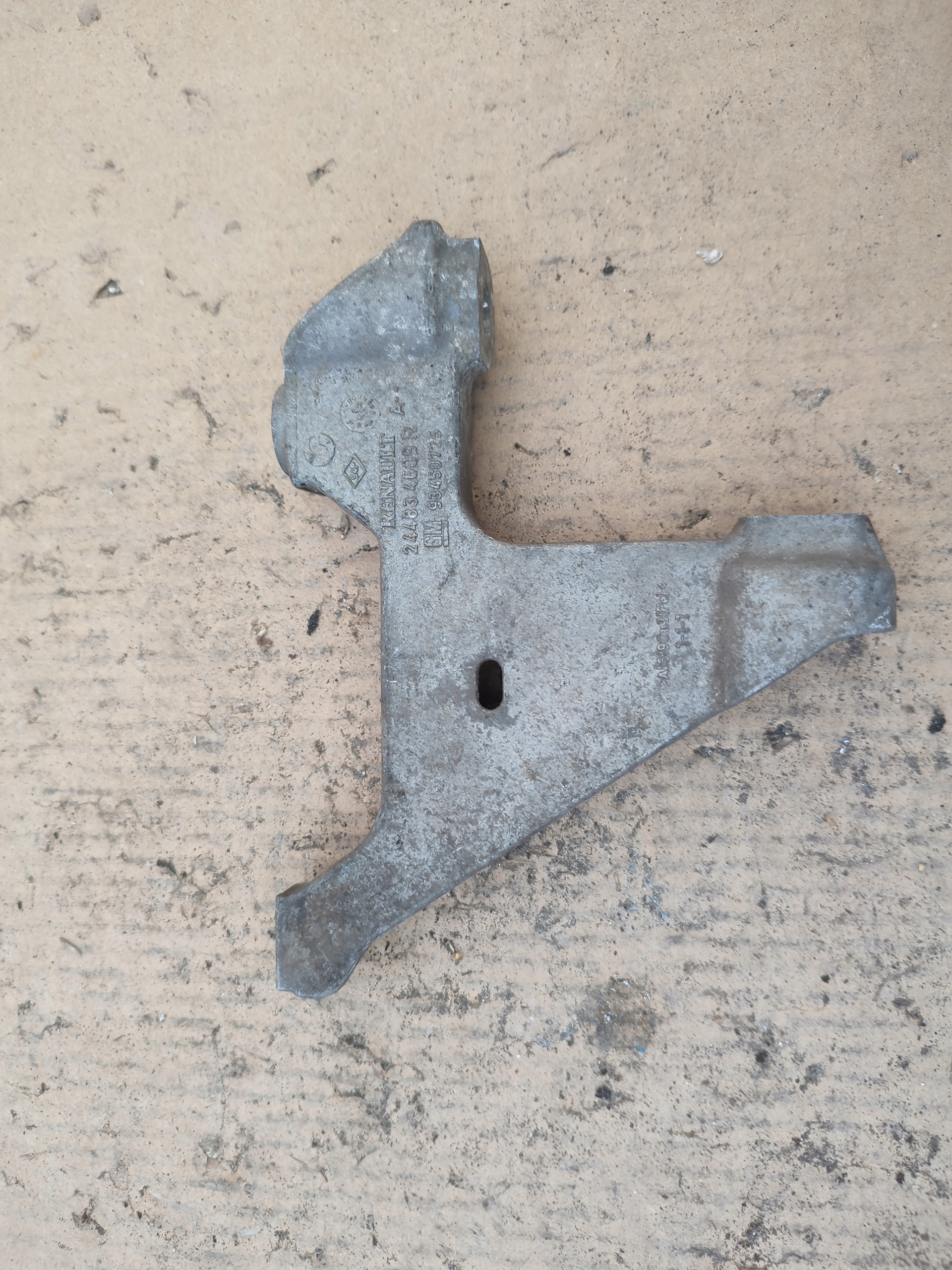 holder engine mount RENAULT VIVARO TRAFIC III 93450725 244834609R