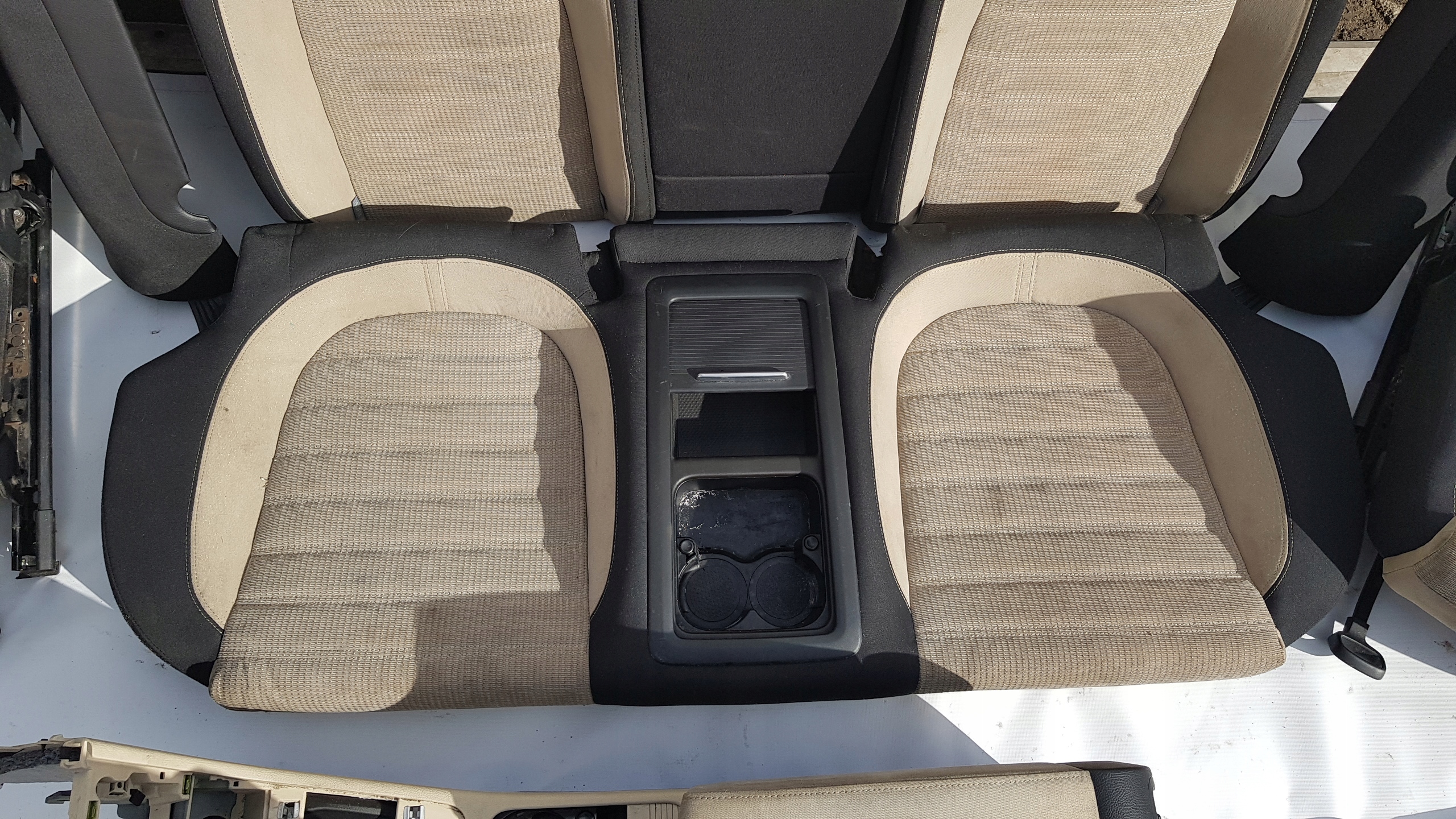 кресло диван обивка vw Passat CC