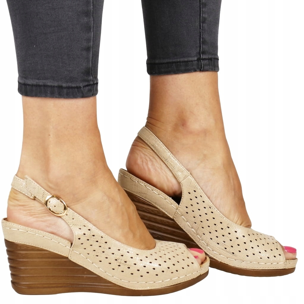Dámské Sandály Na Klínku, Béžové, Lesklé, Zlaté, Bez Paty, Ažurové, New