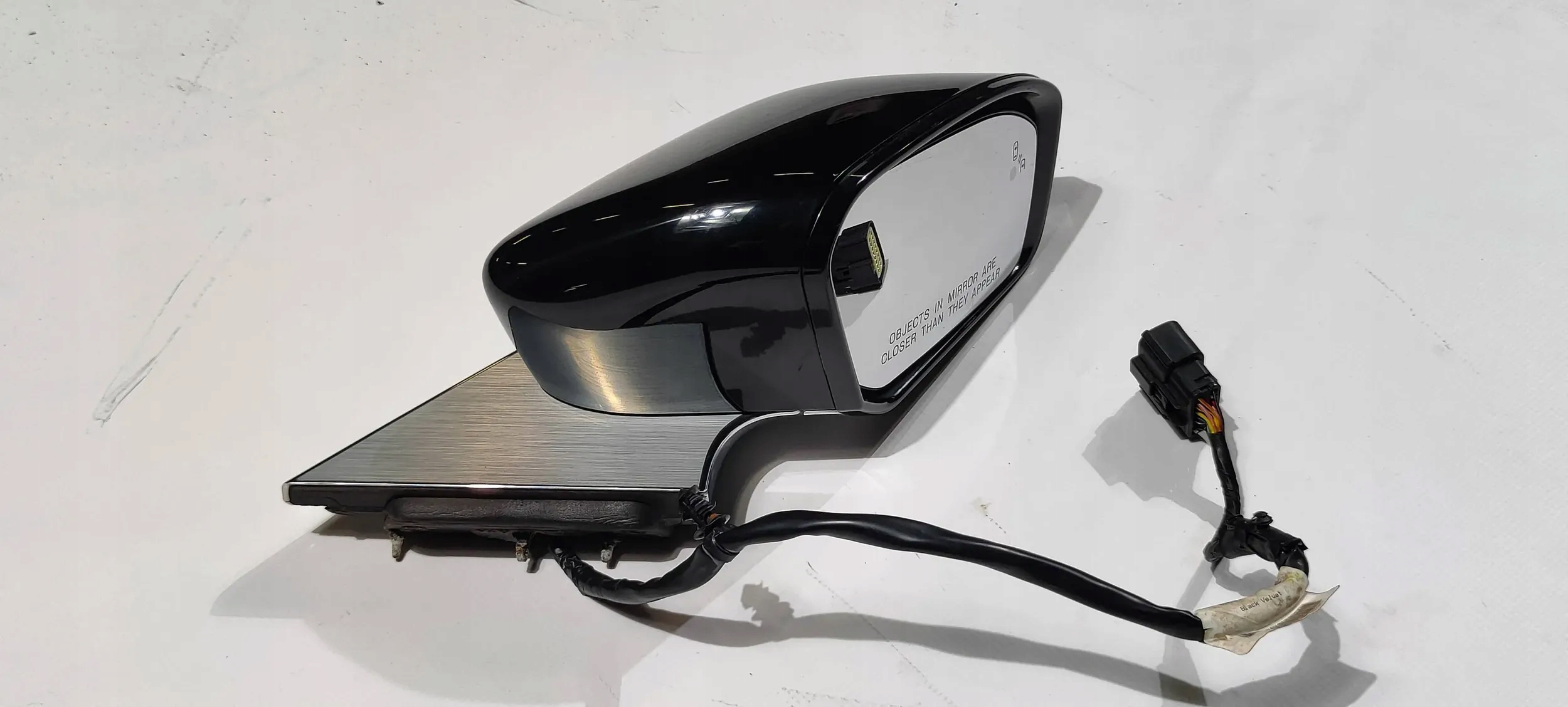 mirror right 14 pin blind spot Lincoln Continental 2017