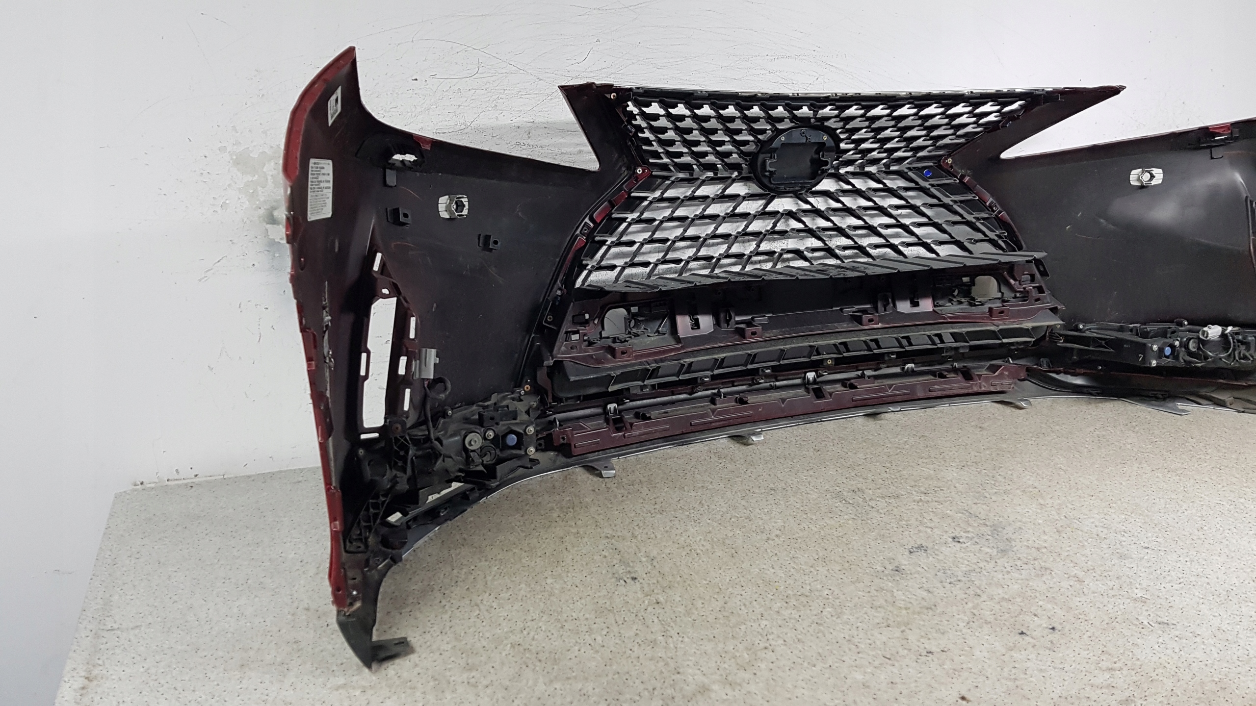 LEXUS RX 350 450H 2019 - bumper front 8665