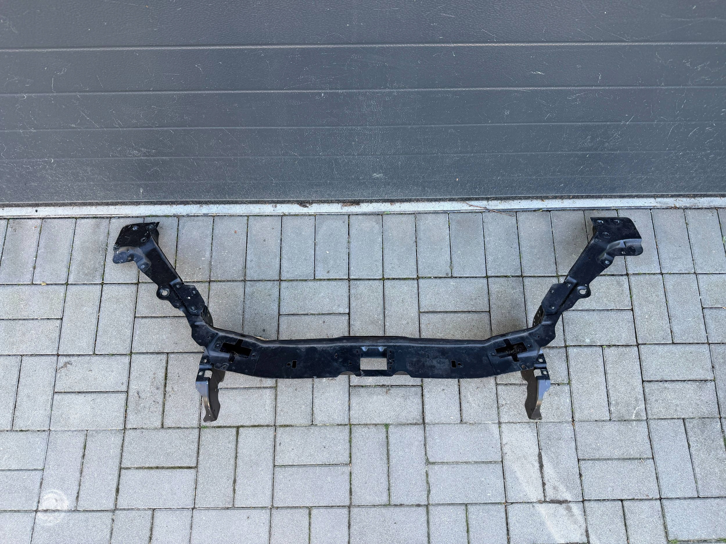 Mercedes SL230 01- pillar iron support panel for radiators gora