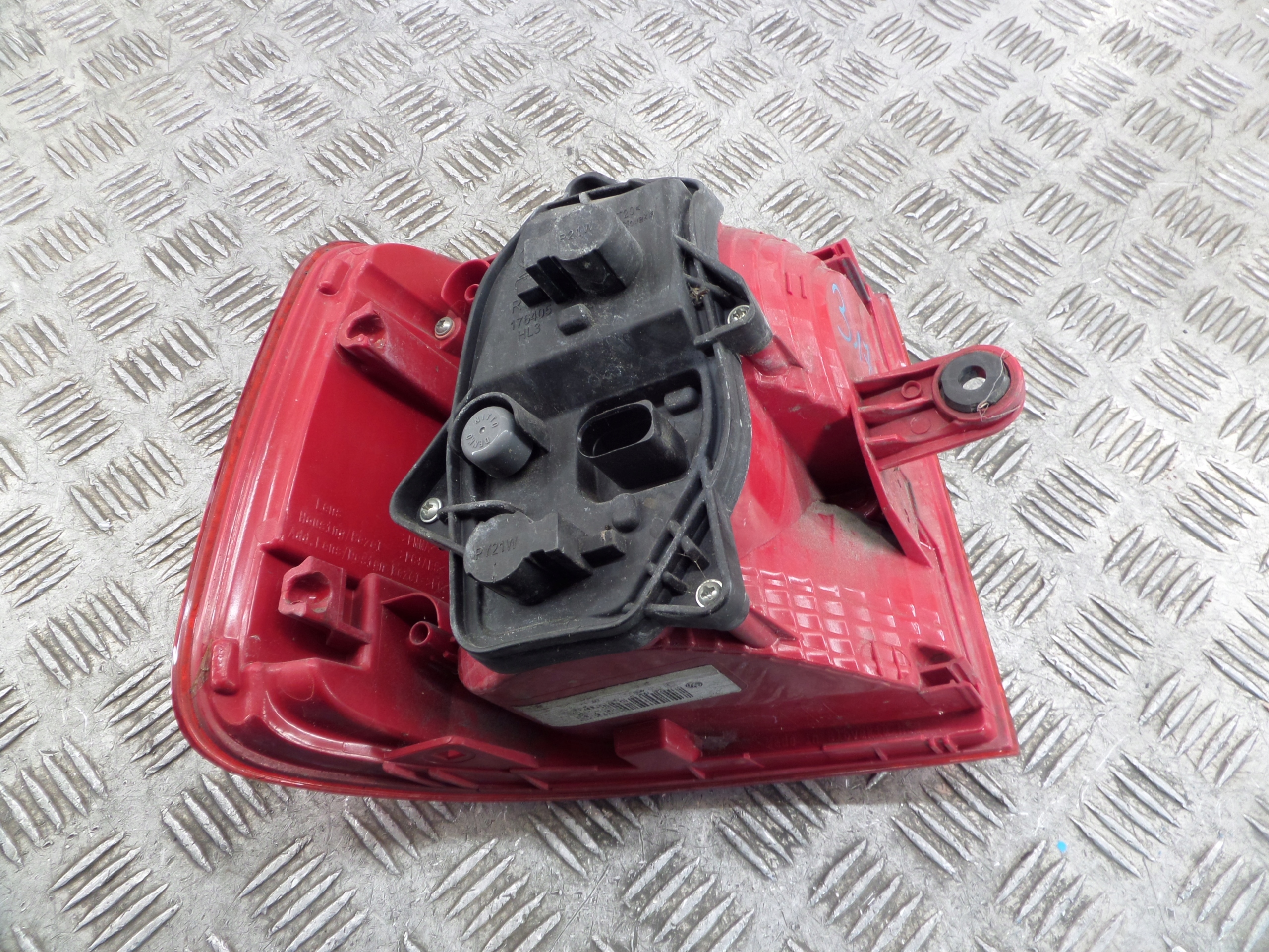 light rear part rear right VOLKSWAGEN TOURAN II 2 10-15