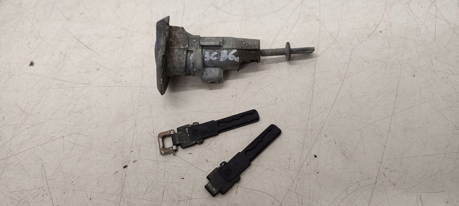 Insert Clé grot VW Passat B6 2,0 TDI CR