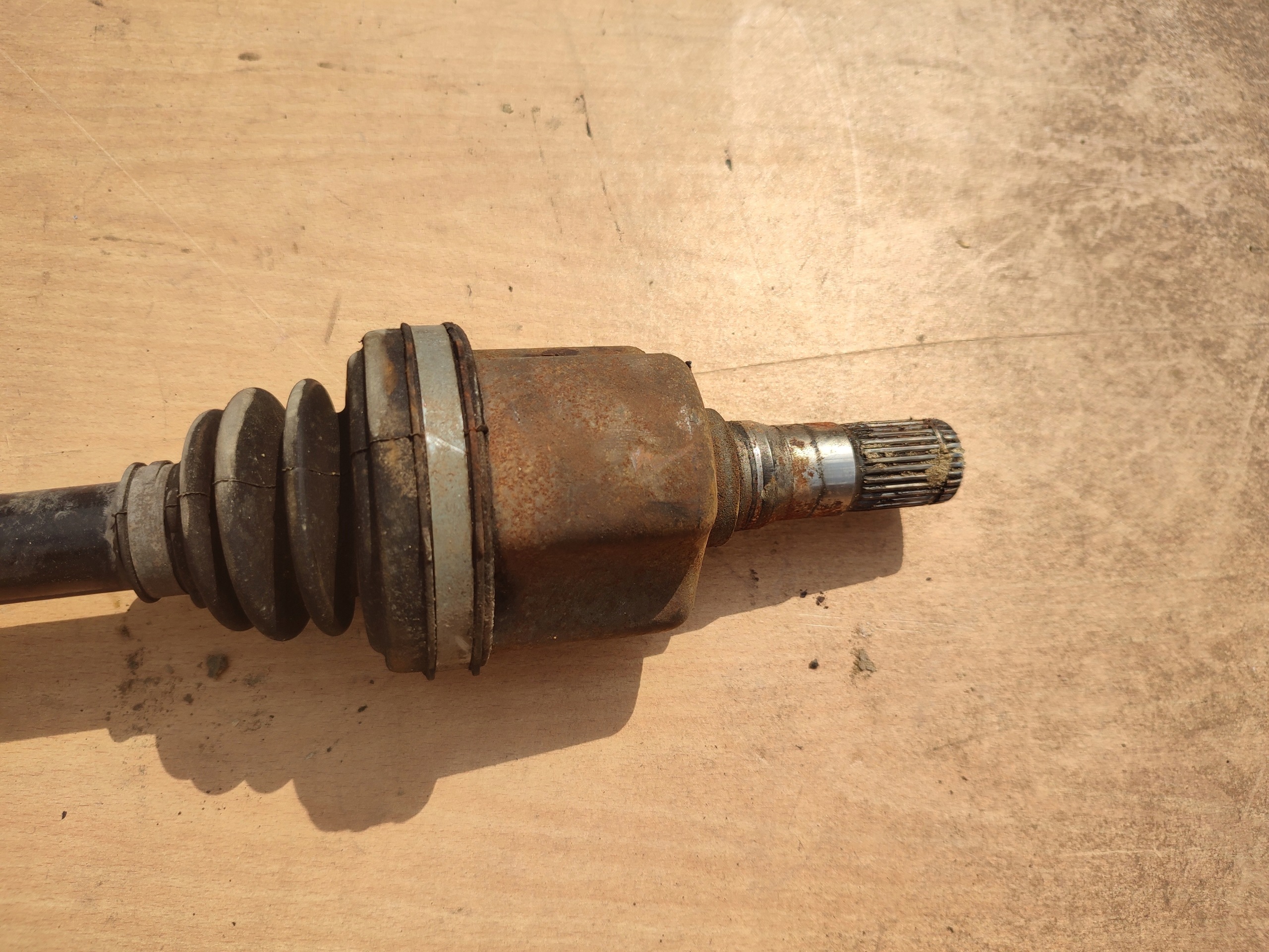 semi-axis left VOLVO S60 V60 V70 P31259626