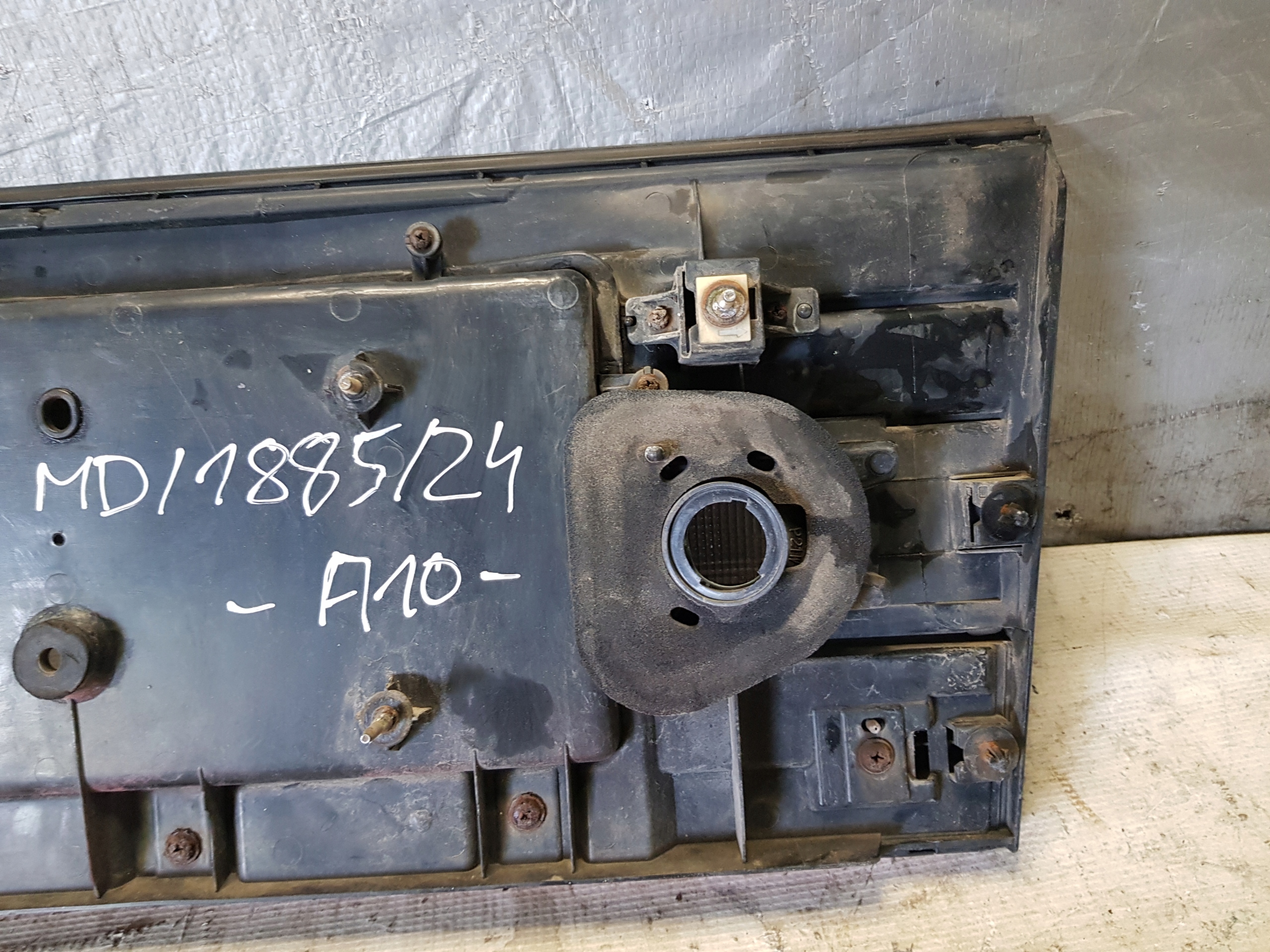 MAZDA 626 cap bonnet boot