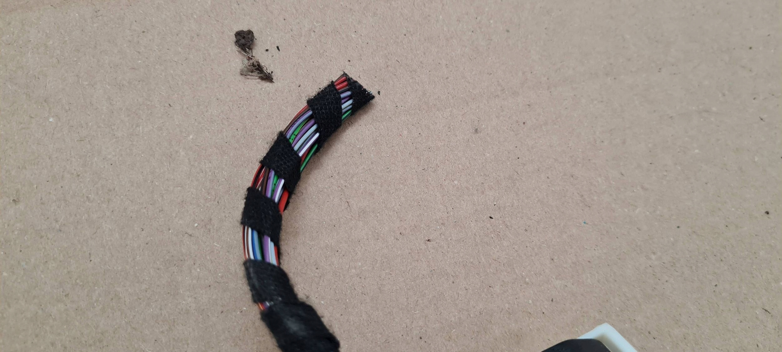 A6 C8 4K KOSTKA electrical connecting spoiler MODULU VW AUDI 4M0972144 A4 B9 A5