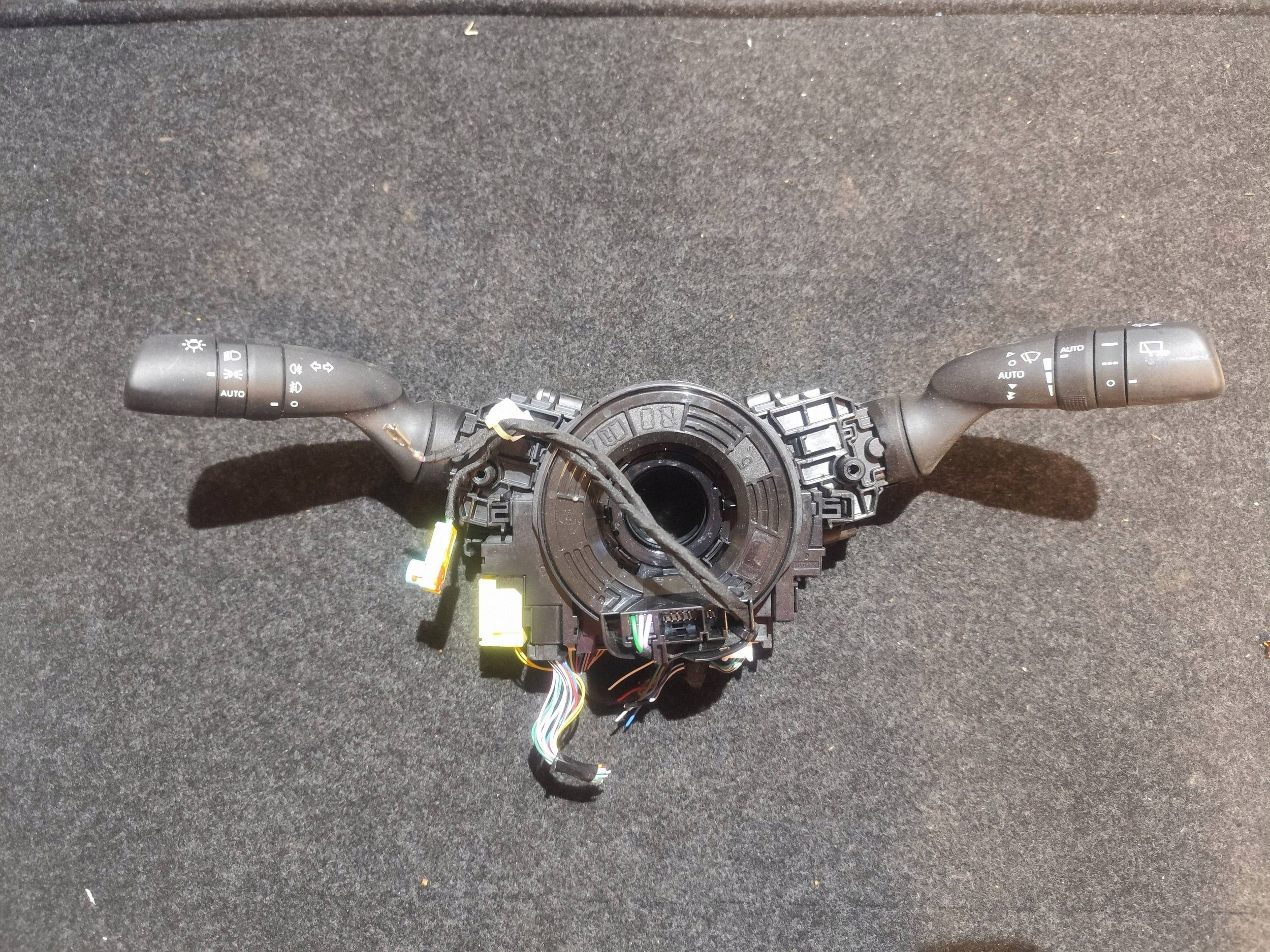 TOYOTA YARIS CROSS steering wheel levers and controls ring control 8924502160