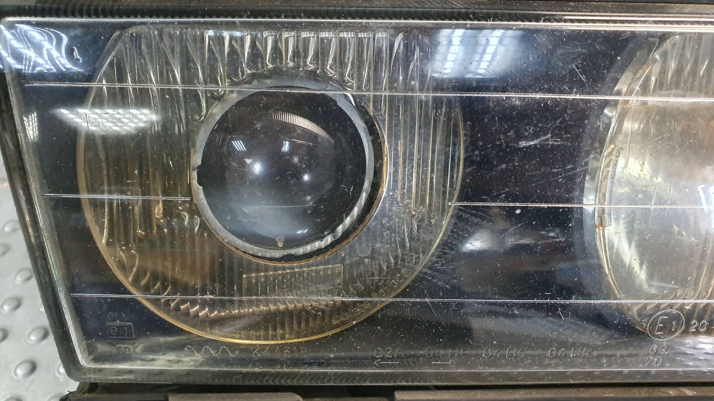 light front right BMW 7 E38 0301043202, 8352022 94