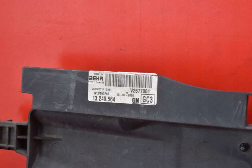 Lüfter 13249564 OPEL CORSA D 06-14