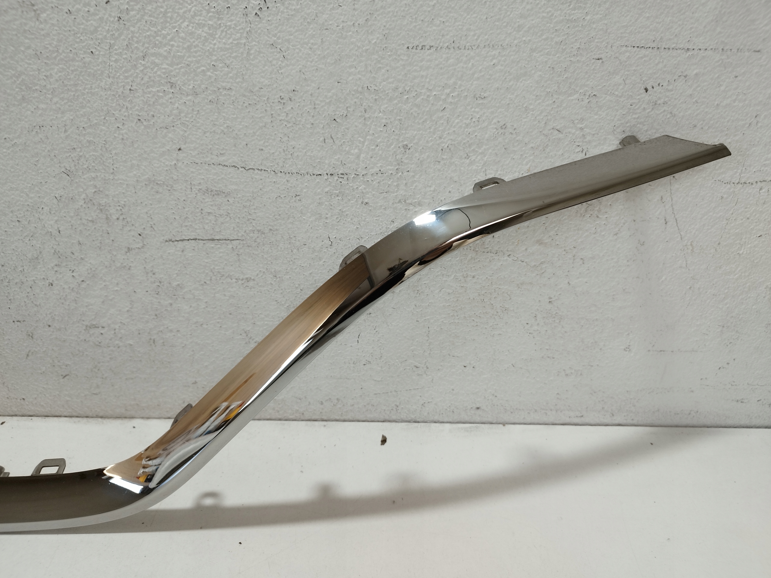 RENAULT KADJAR LISTWA CHROM ATRAPY 623856800R Typ samochodu Samochody osobowe