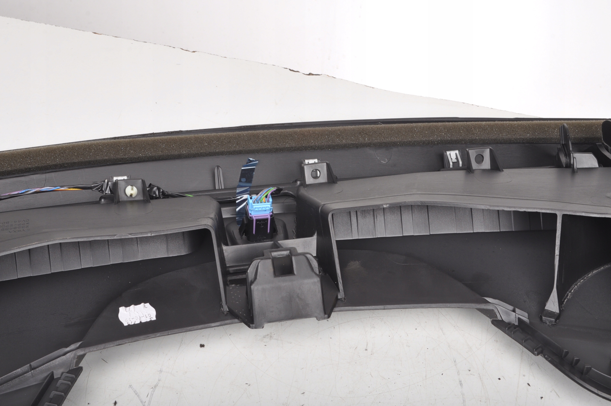 KUGA MK2 OSŁONA NAKŁADKA DESKI ROZDZIELCZEJ Producent części Ford OE