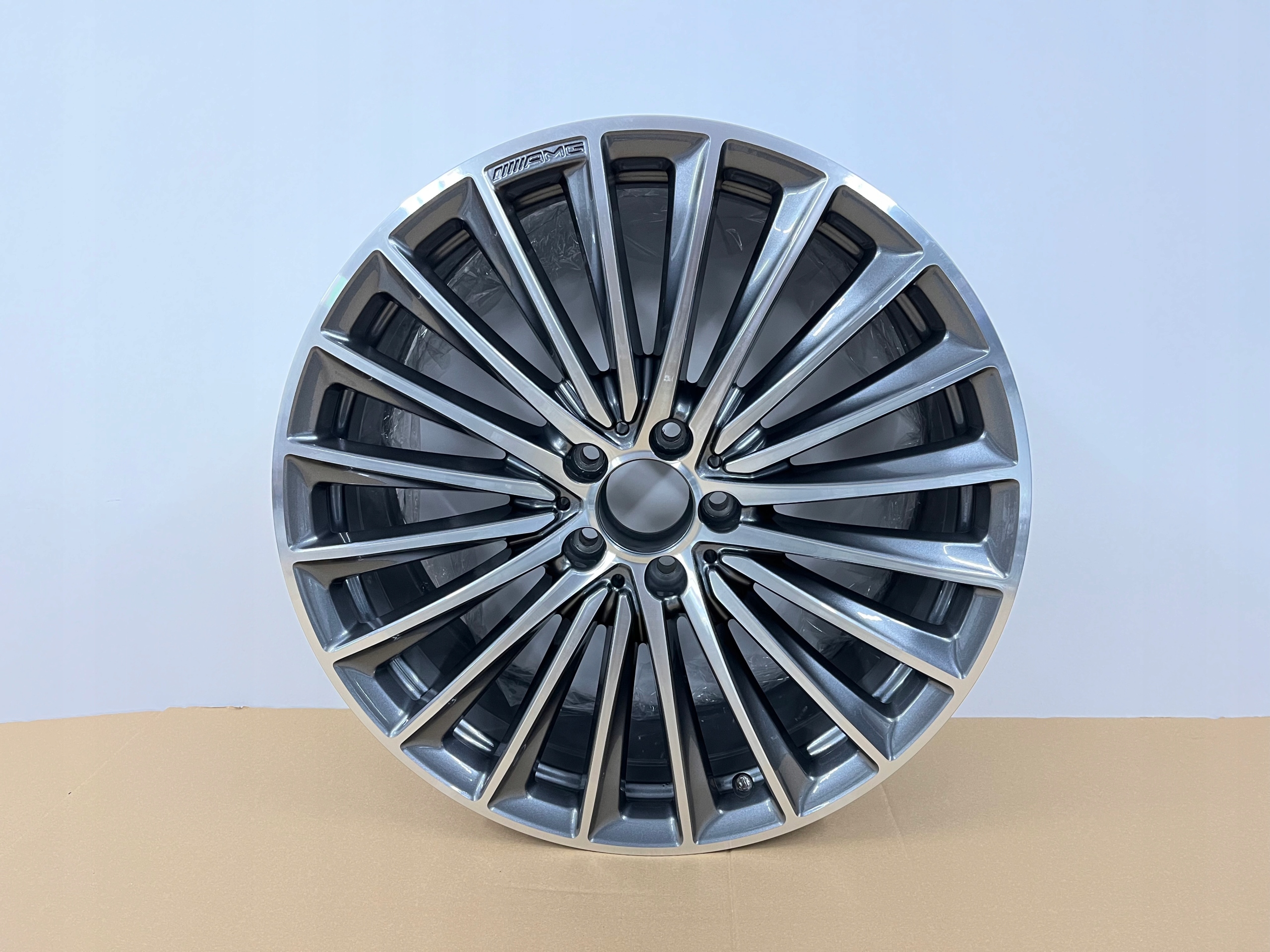 FELGA PRZÓD MERCEDES CLS W257 A257 AMG