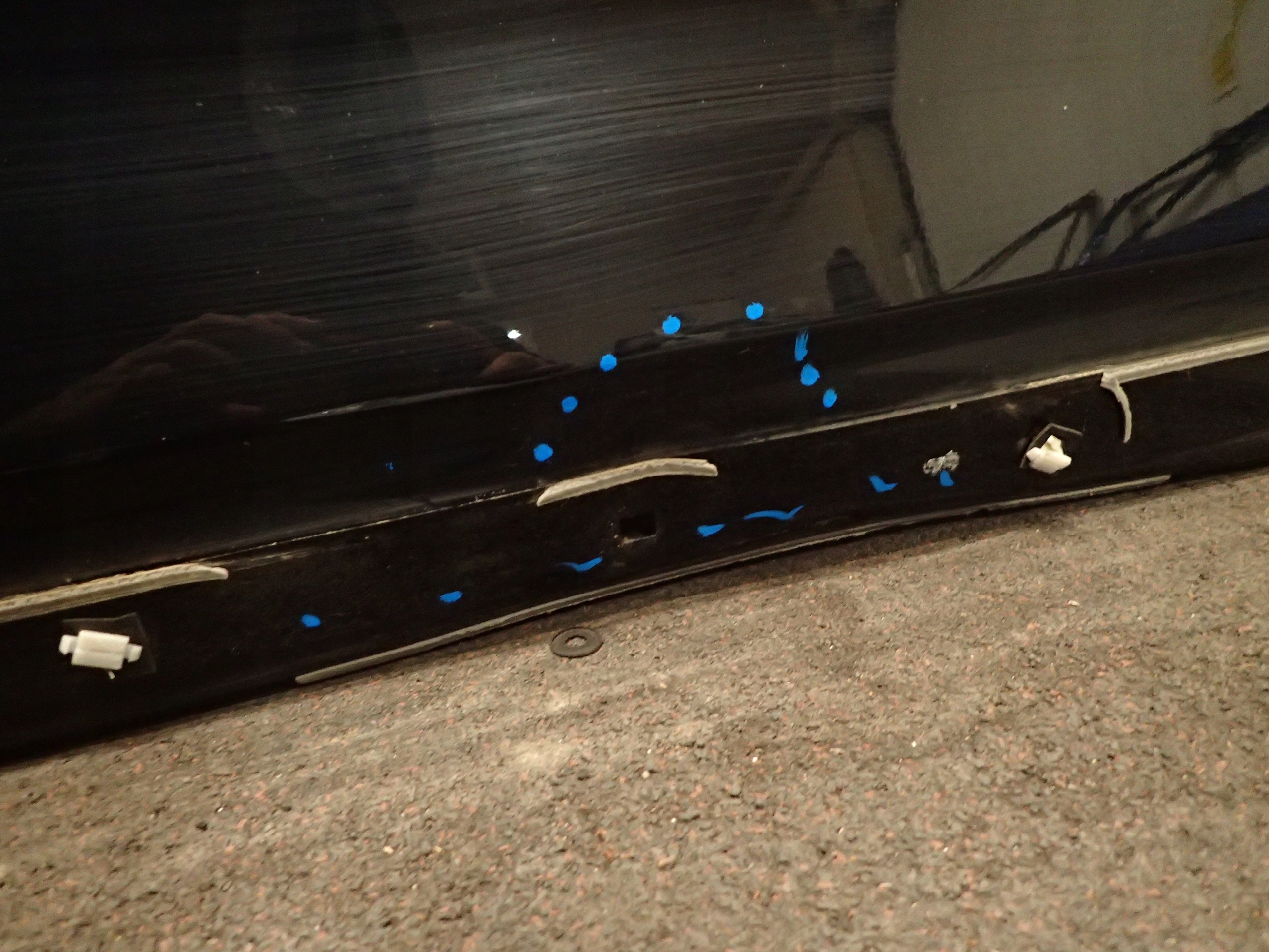 DRZWI PRZÓD LEWE HYUNDAI IONIQ Strona zabudowy przód - lewa