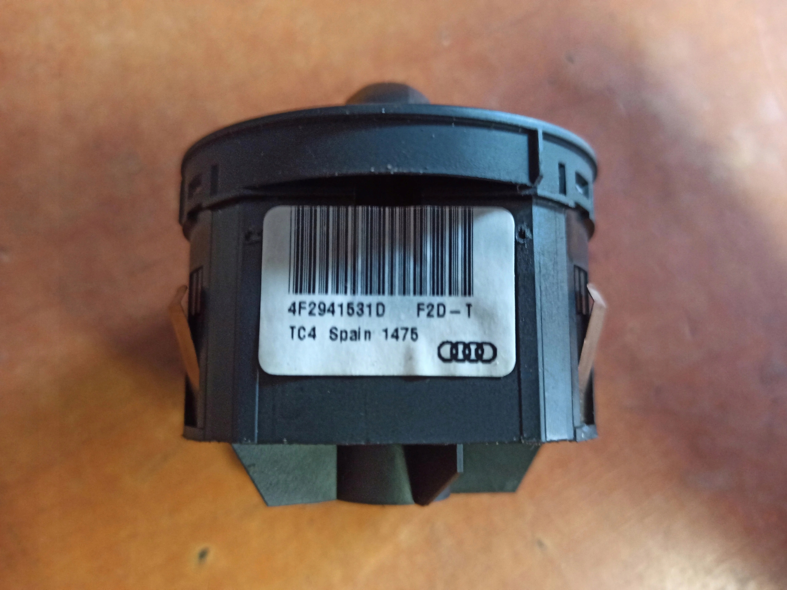 switch switch of the lights AUDI 4F2941531D