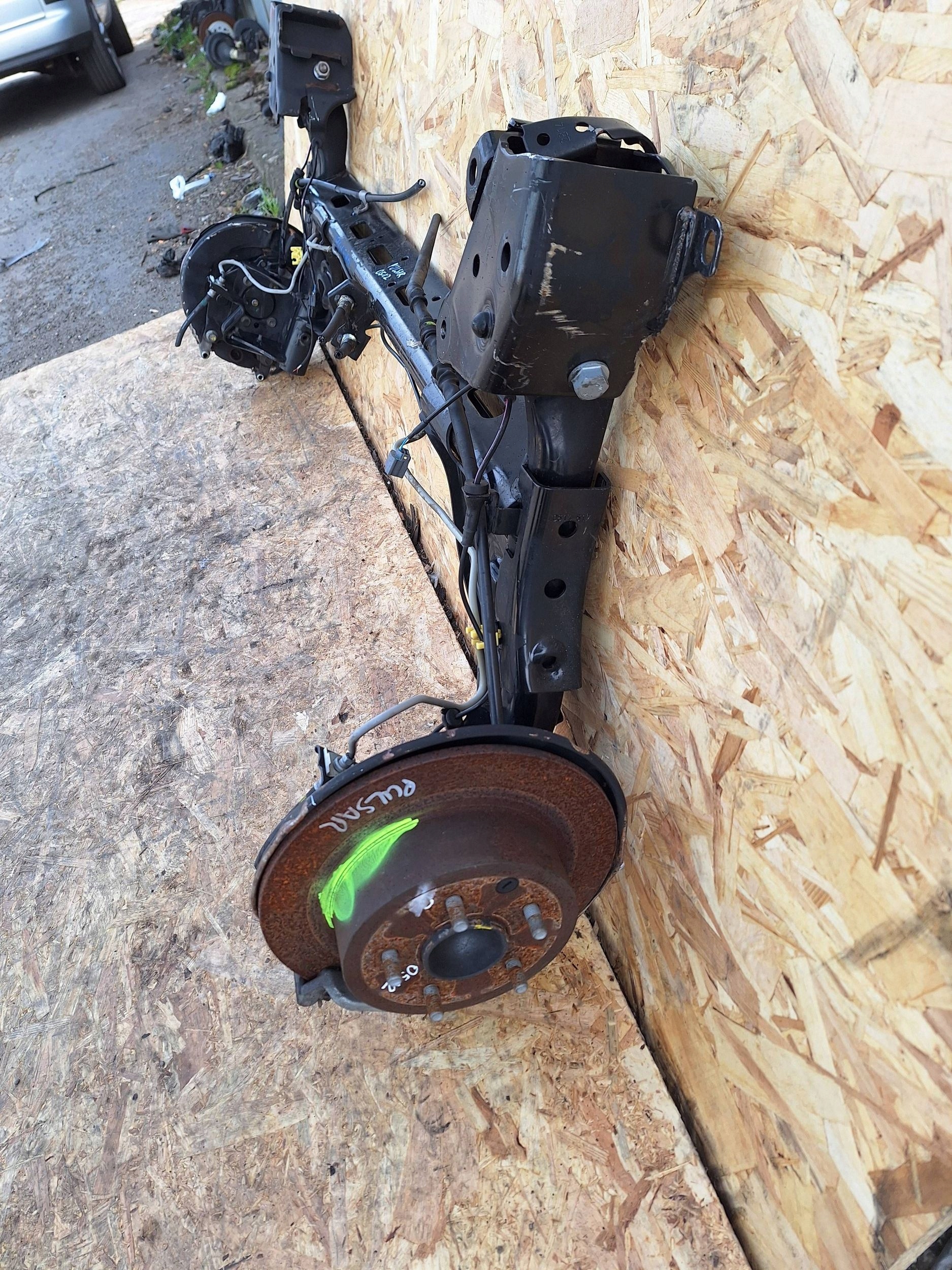 achse heck Achsträger NISSAN PULSAR 14-18