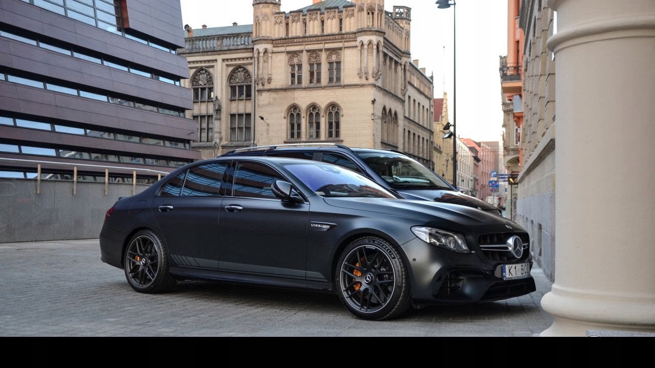 MERCEDES W213 AMG PASY BOCZNE EDITION 1 EDITION 507 KOMPLET CZARNY POŁYSK Producent Inny