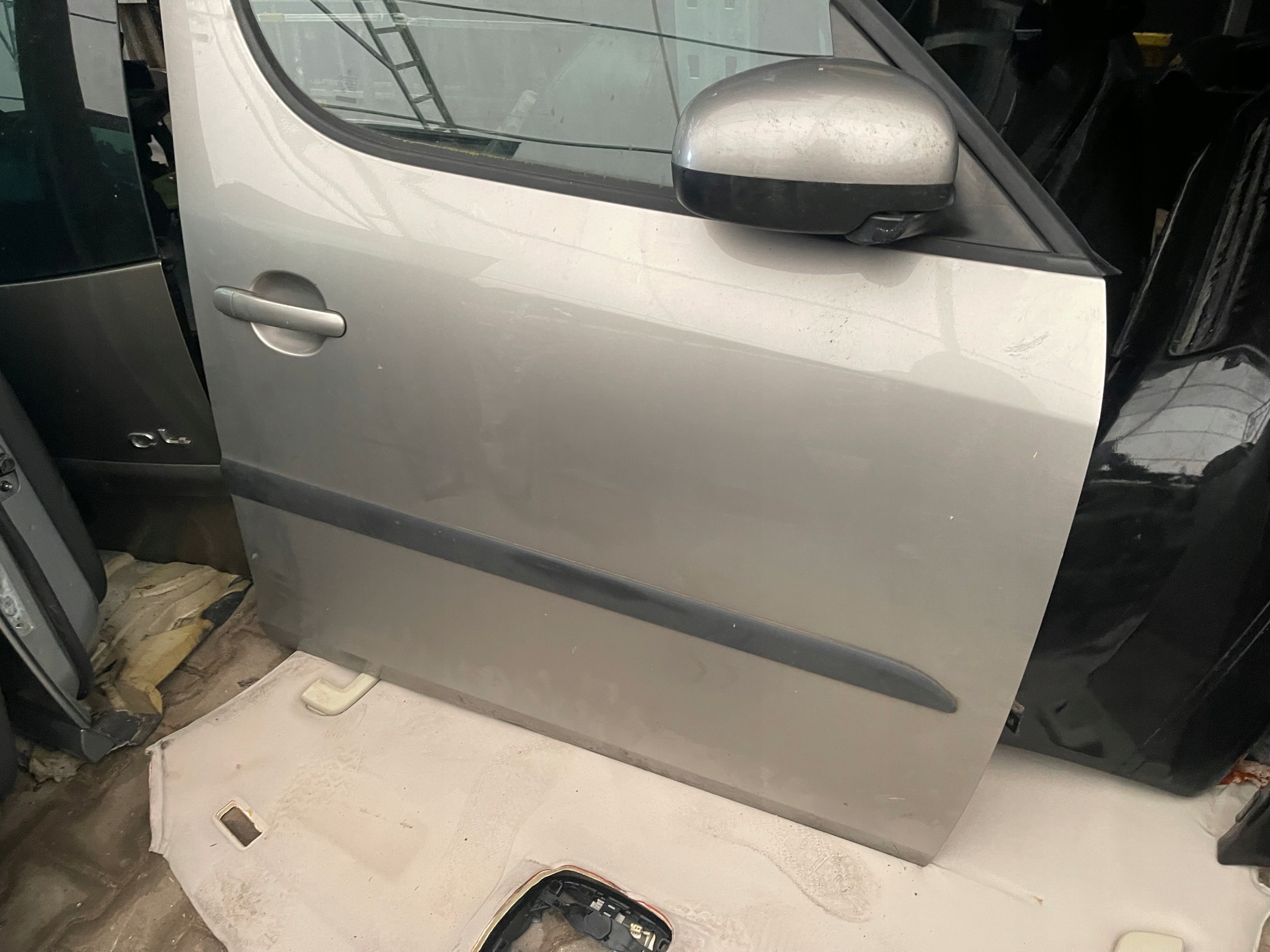 door right front SKODA ROOMSTER FL LF8H 10-15