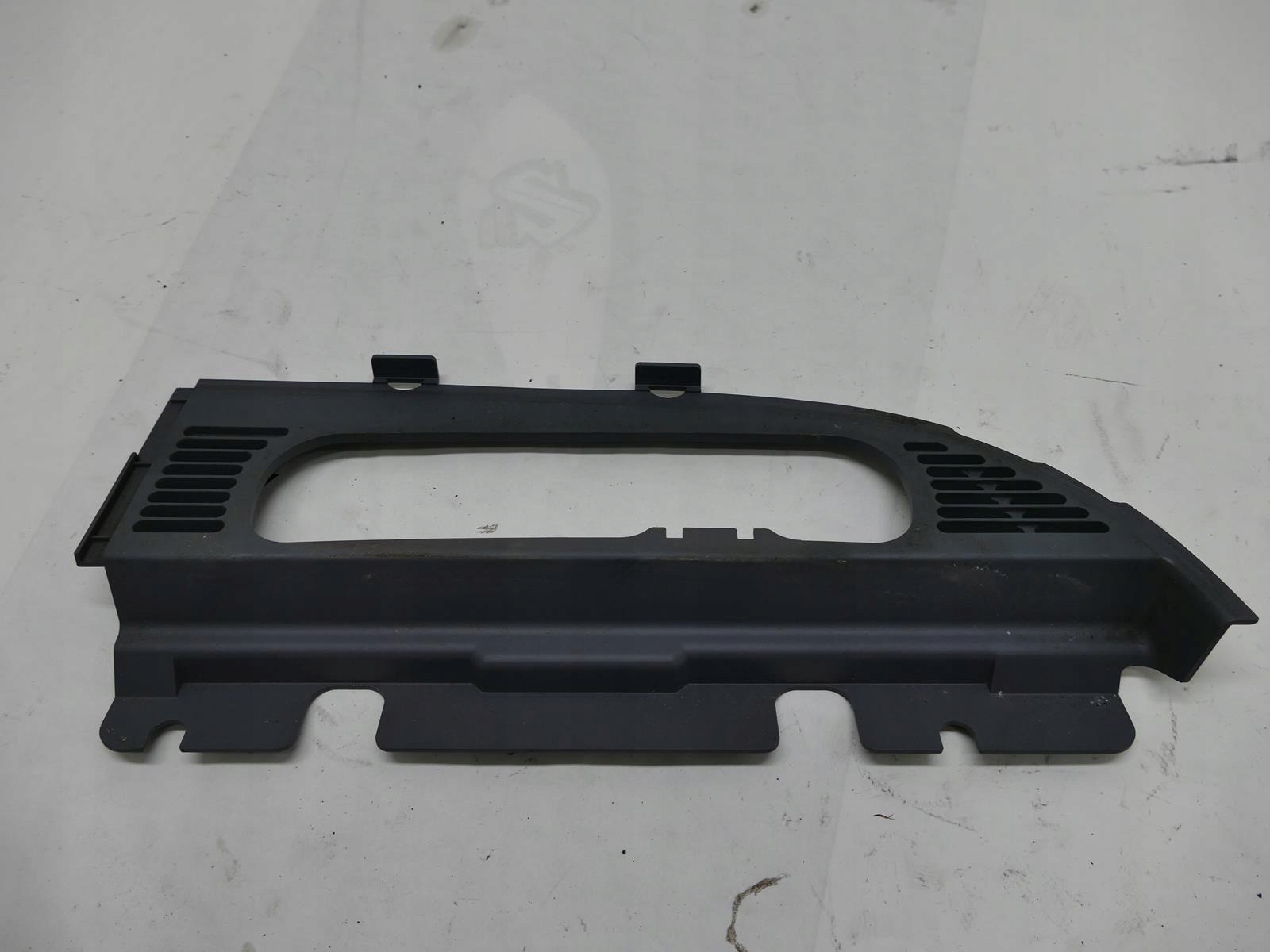 8163325 - BMW E36 CABRIO вентиляционная решетка крышка л зд