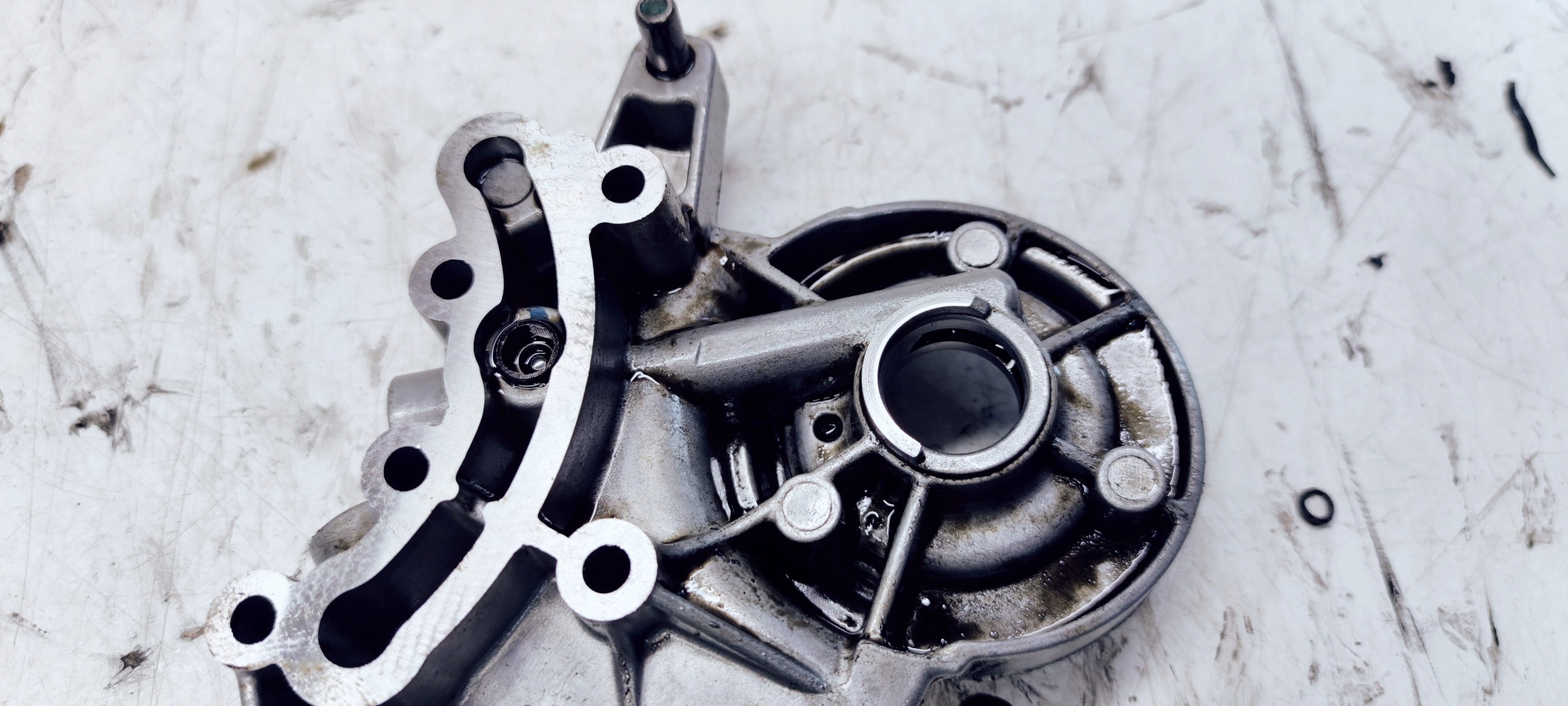 kryt obal WALKOW AUDI A4 A5 TFSI 06H103166G 2