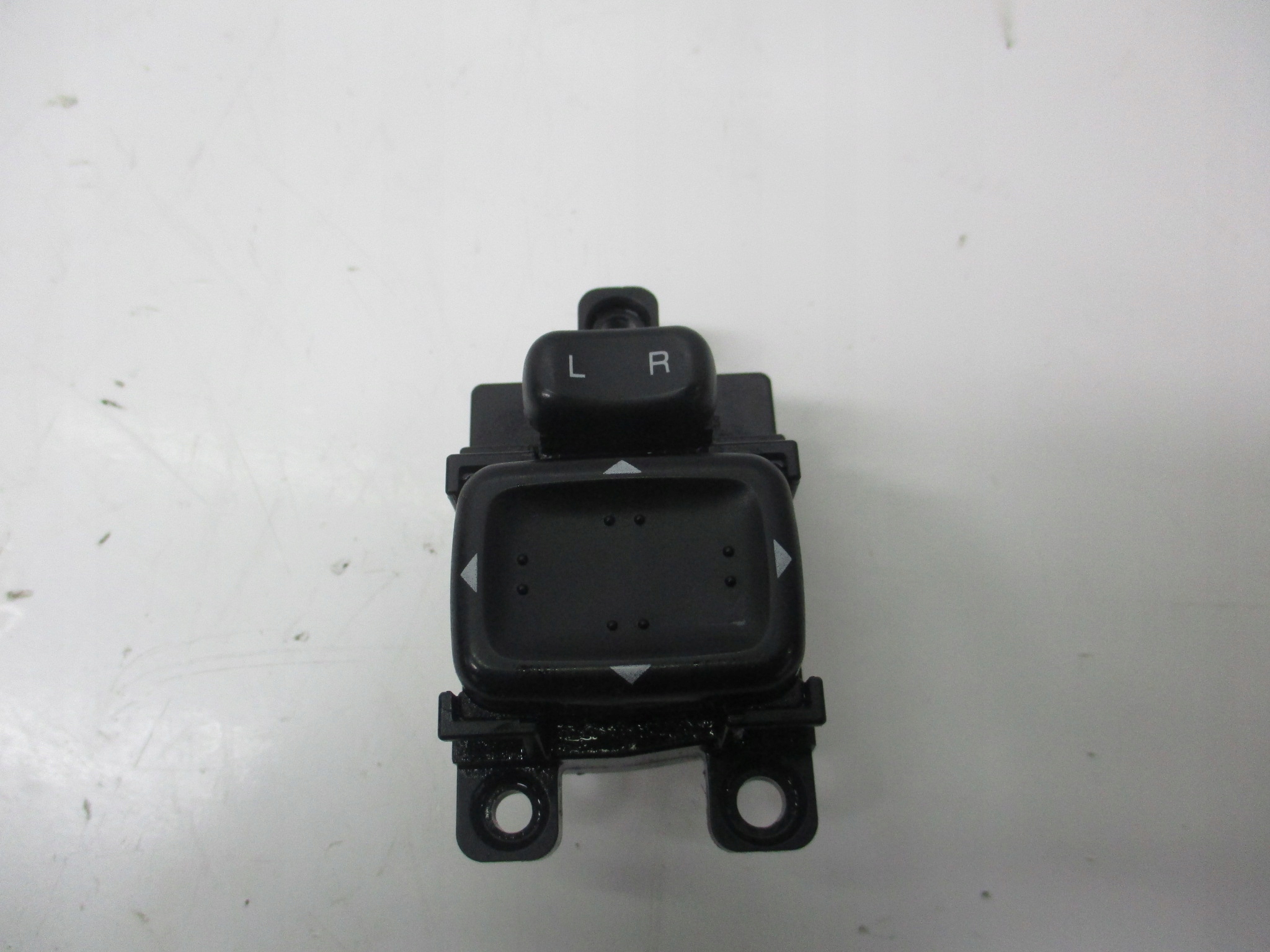 mirror control switch button MAZDA 6 183608