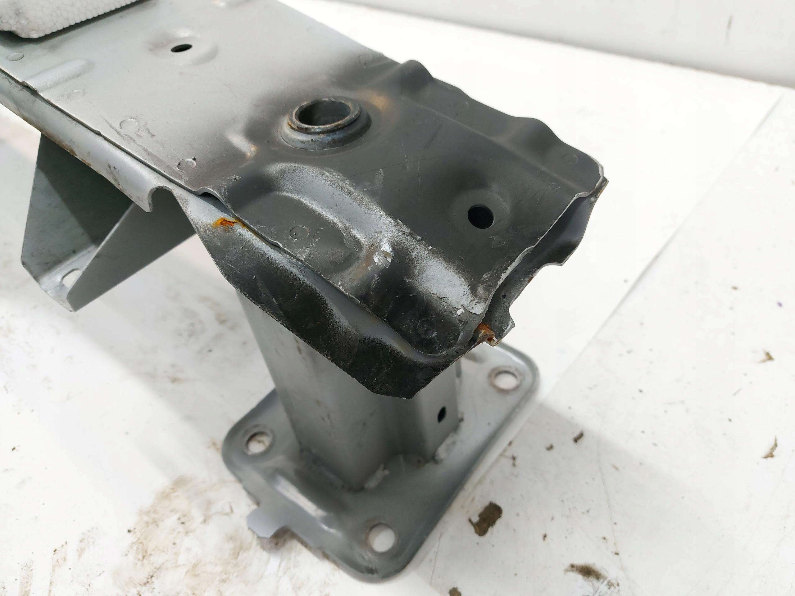 Mazda MX-30 EL0 sider pillar of a bumper front front mazmx3091432
