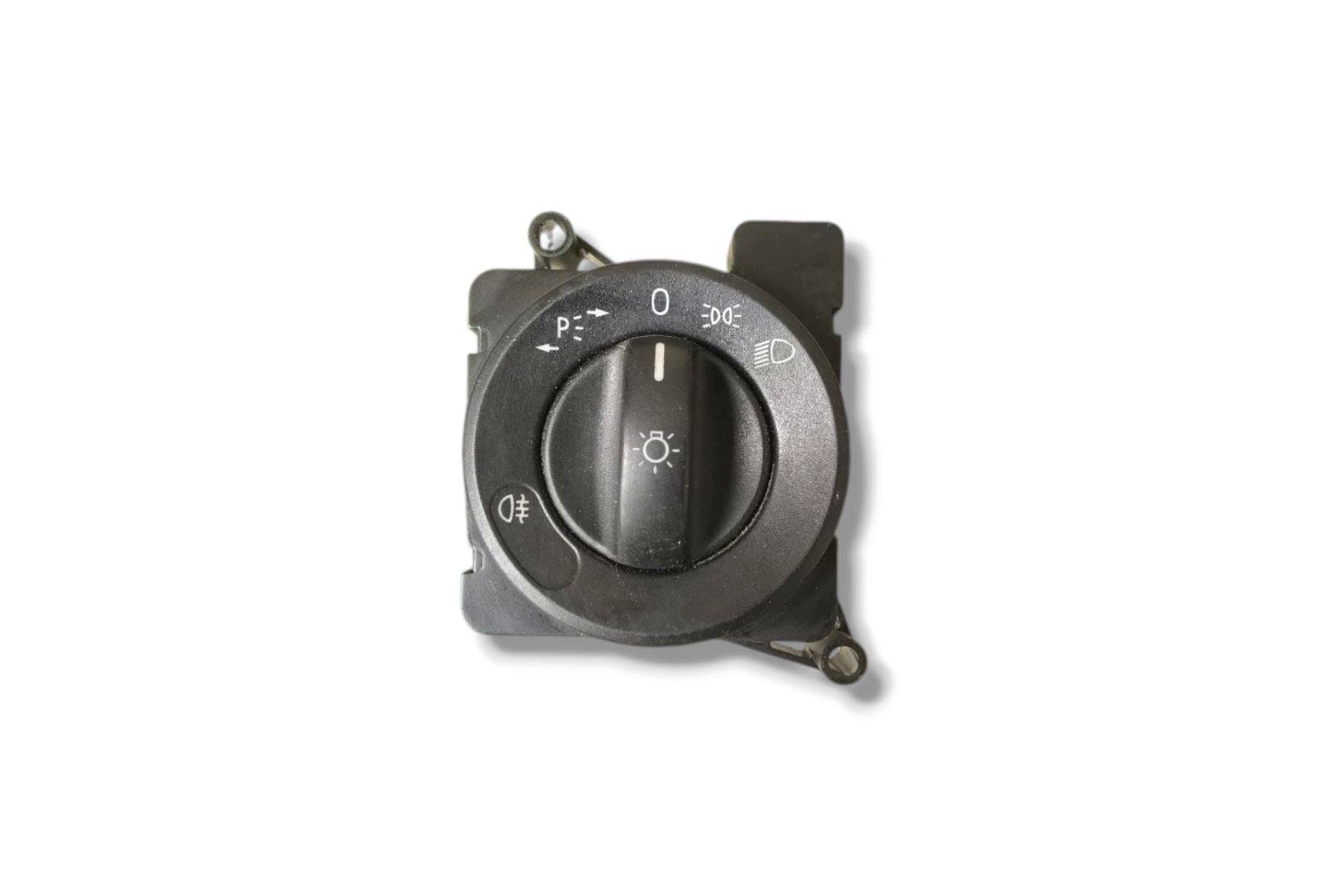 light switch Volkswagen Crafter 1 2010 9065450504