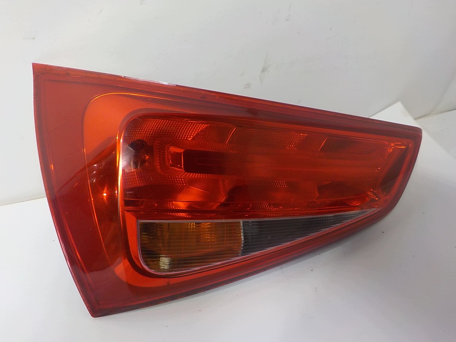 AUDI A1 light to the bonnet left rear left rear part 8X0945095D