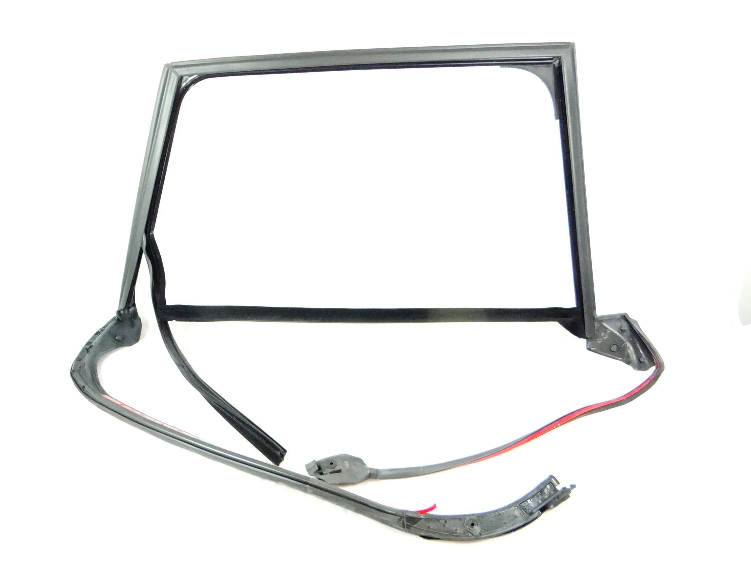 УПЛОТНИТЕЛЬ ДВЕРИ ПРАВА ЗАД. AUDI A6 C6 AVANT 2004-