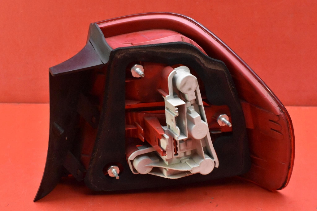 light left rear part rear 693745726 BMW E90 04-10