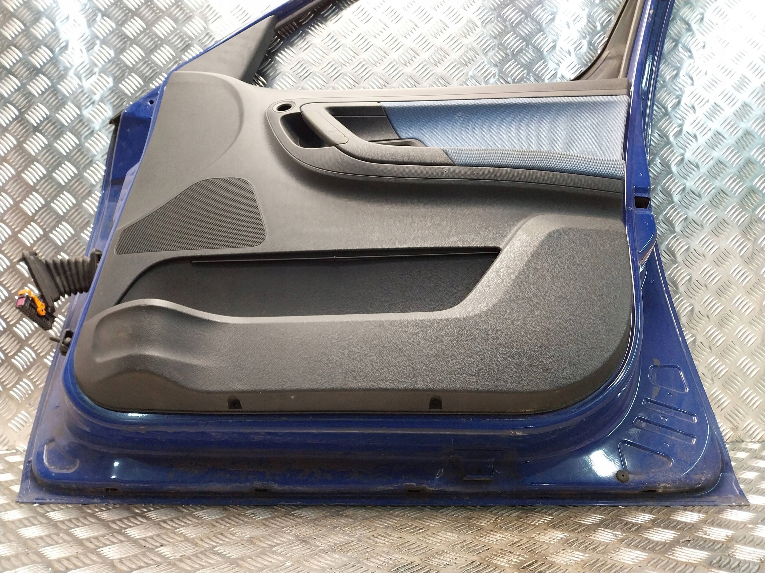 door front right SKODA ROOMSTER 06