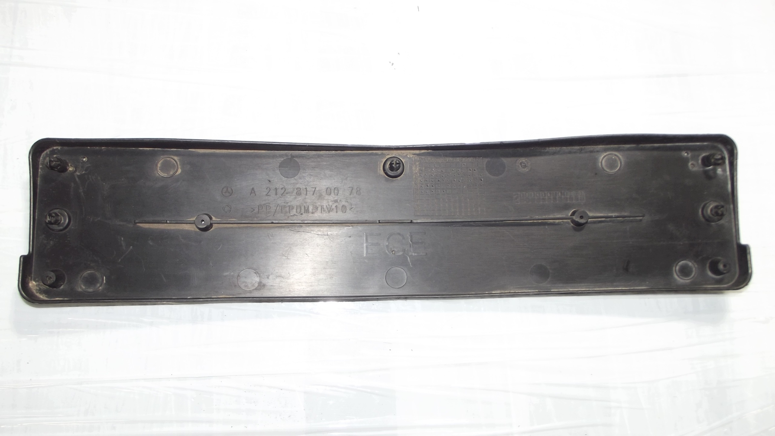 Mercedes E klasa W212 frame below rejestracje A2128170078