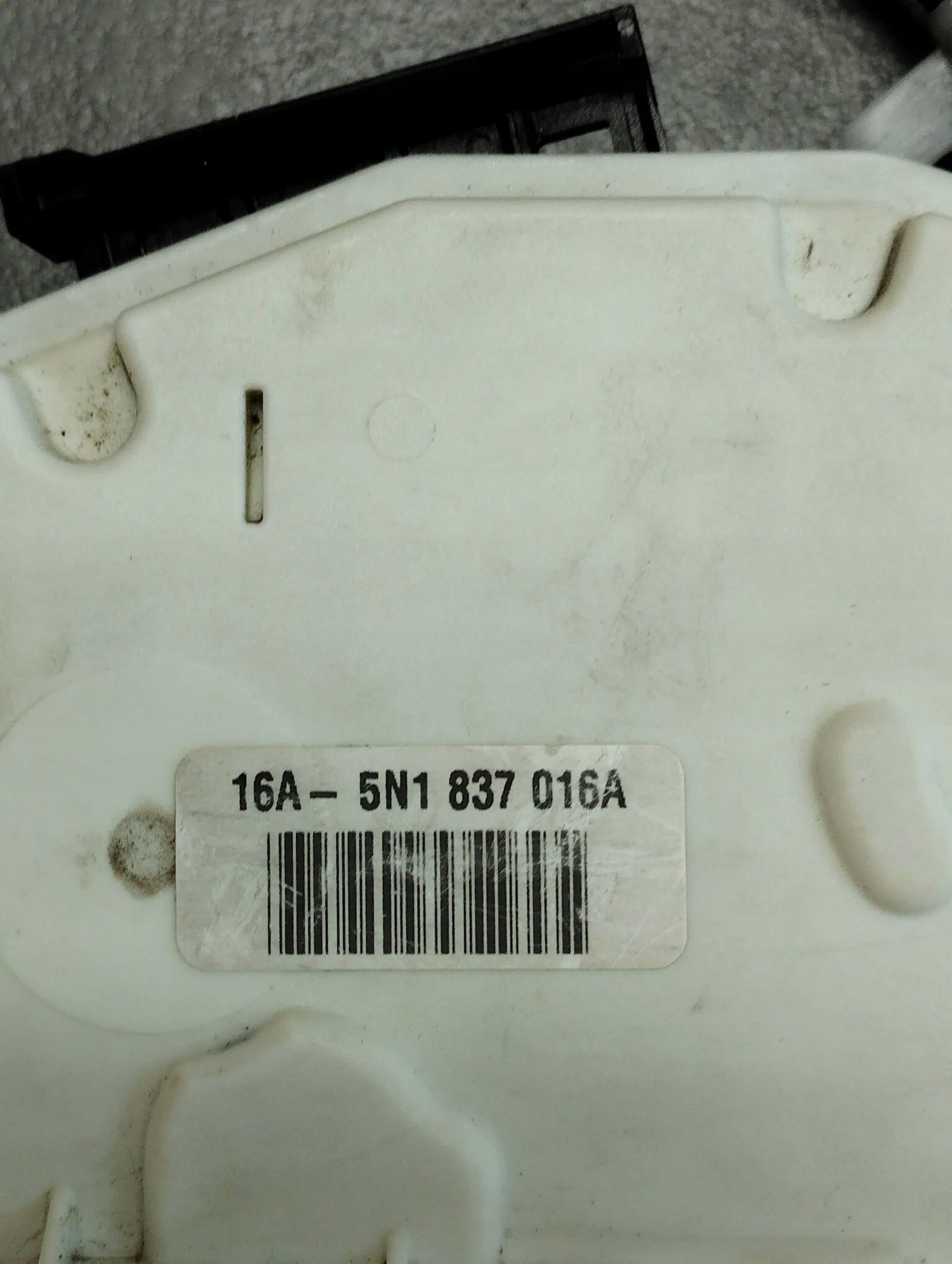 Volkswagen Scirocco lock door right front 5N1837016A