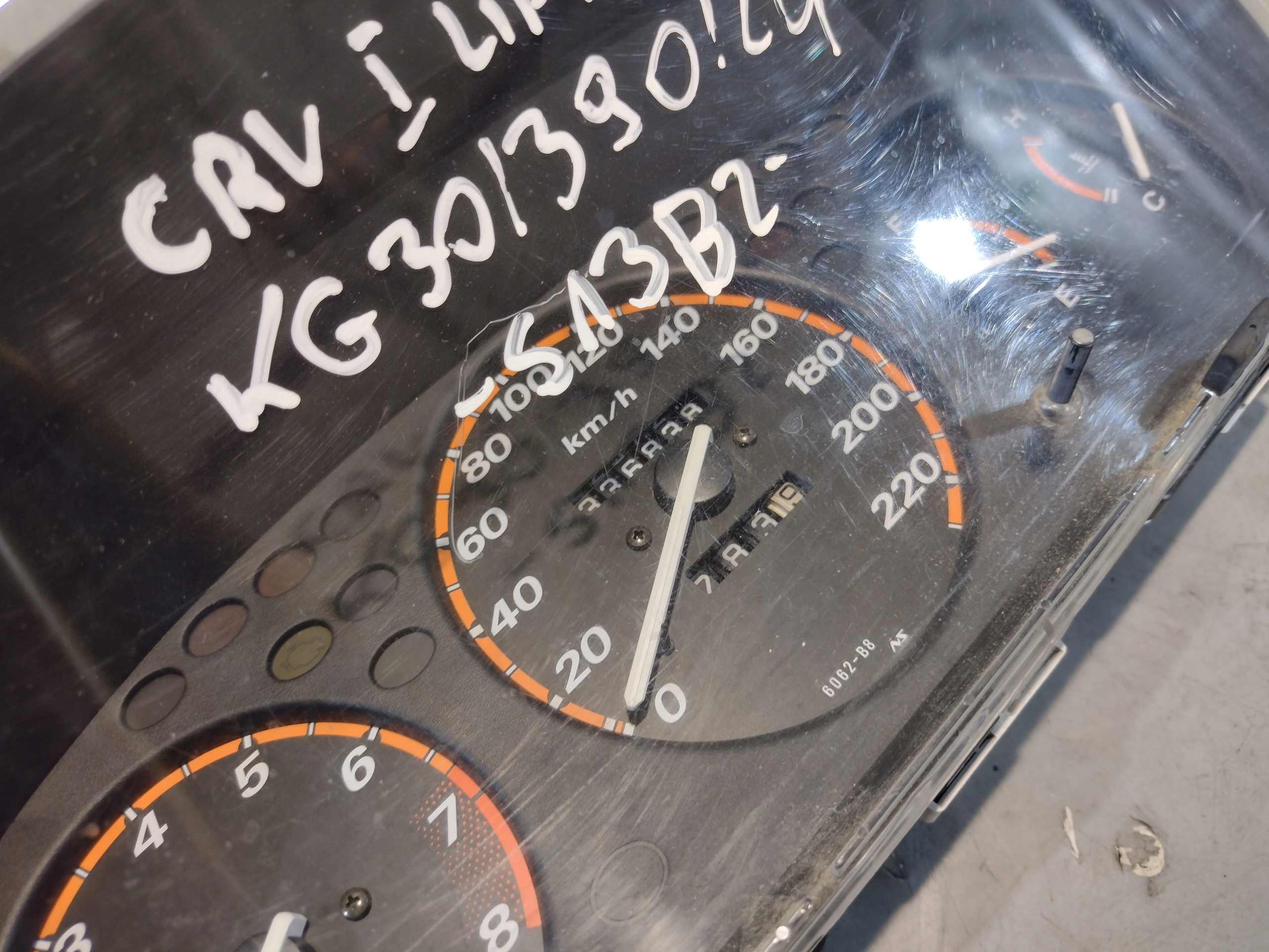 dials dials Honda CRV and 1 lift 2,0B HR0224408