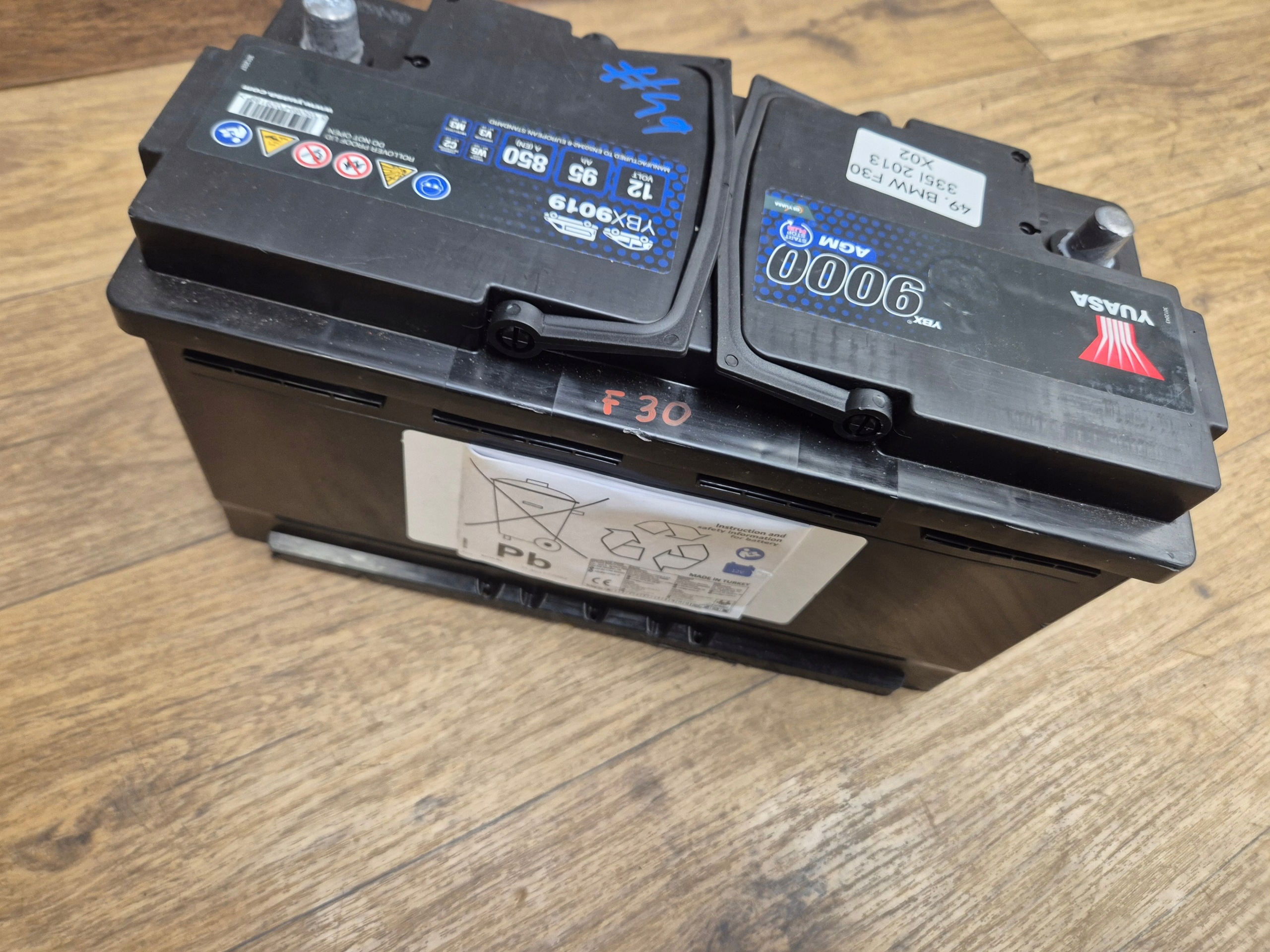batterie YUASA YBX9019 12V 95AH 850A AGM START STOP STAN AKU - 98% !