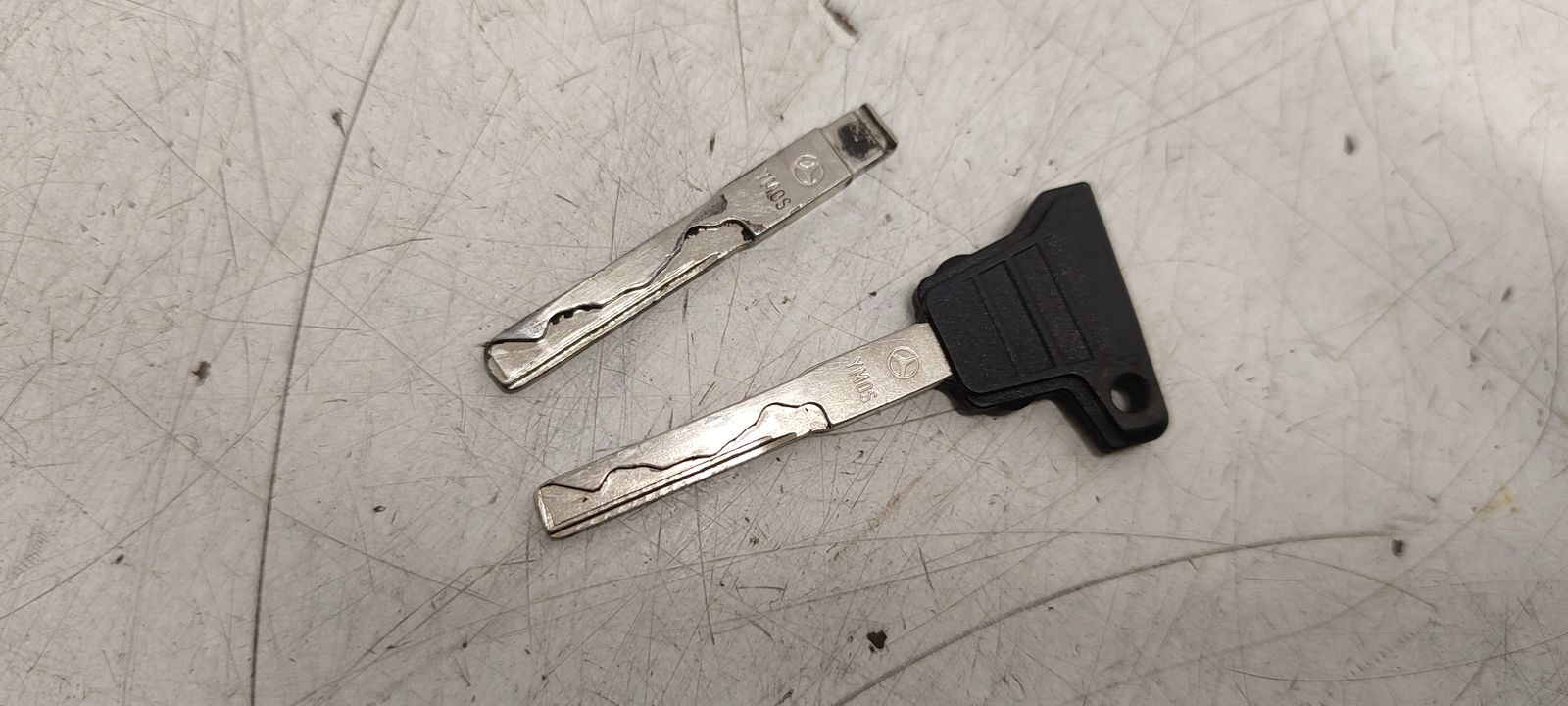 ignition lock cylinder key handle Mercedes W170 R170 SLK 2,3