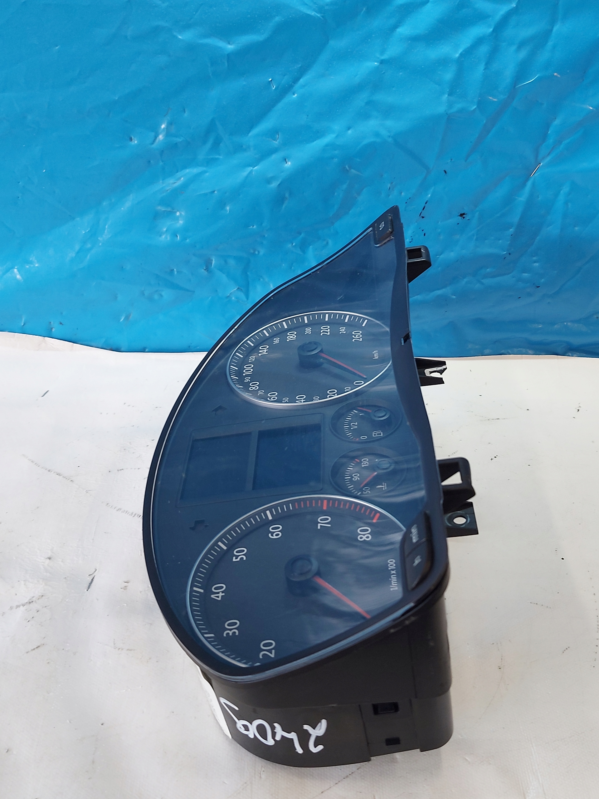 dials clock GOLF V 1.6 FSI 1K0920850K