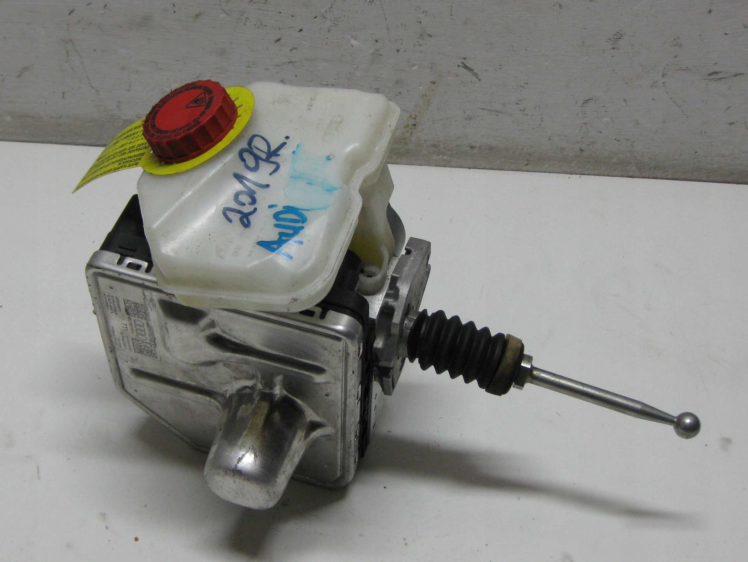 AUDI E-TRON pump servo brake ABS 4KE909059AD