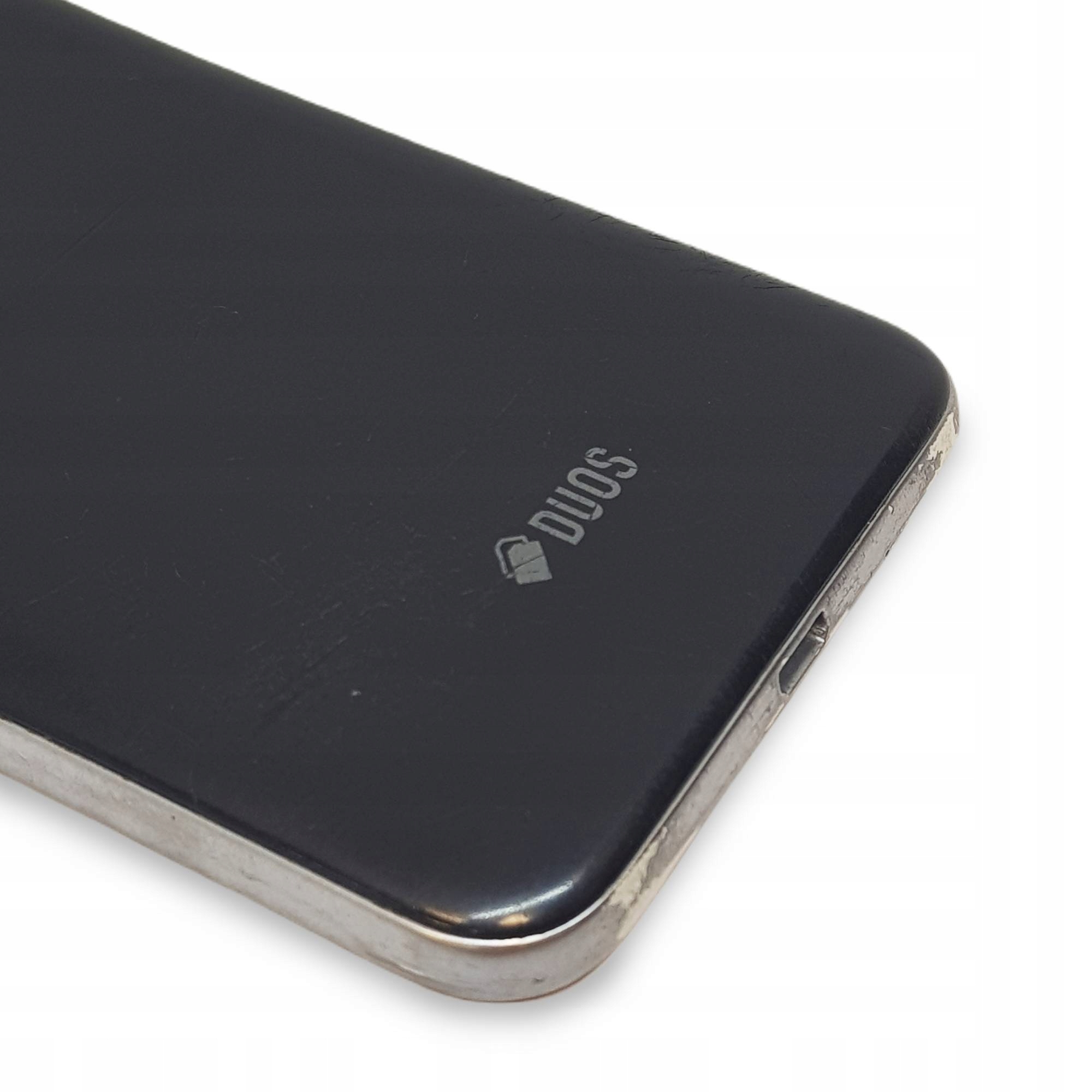 Samsung Galaxy J3 2016 SM-J320FN/DS Czarny | A- Wbudowana pamięć 8 GB