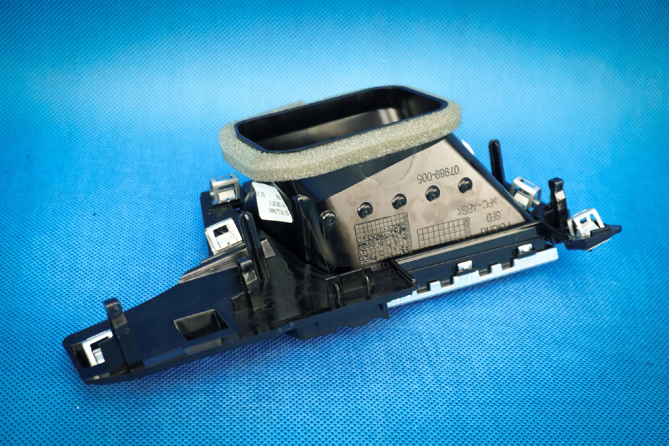 grid air conditioning devices air Audi A8 S8 4H 4H1820901C