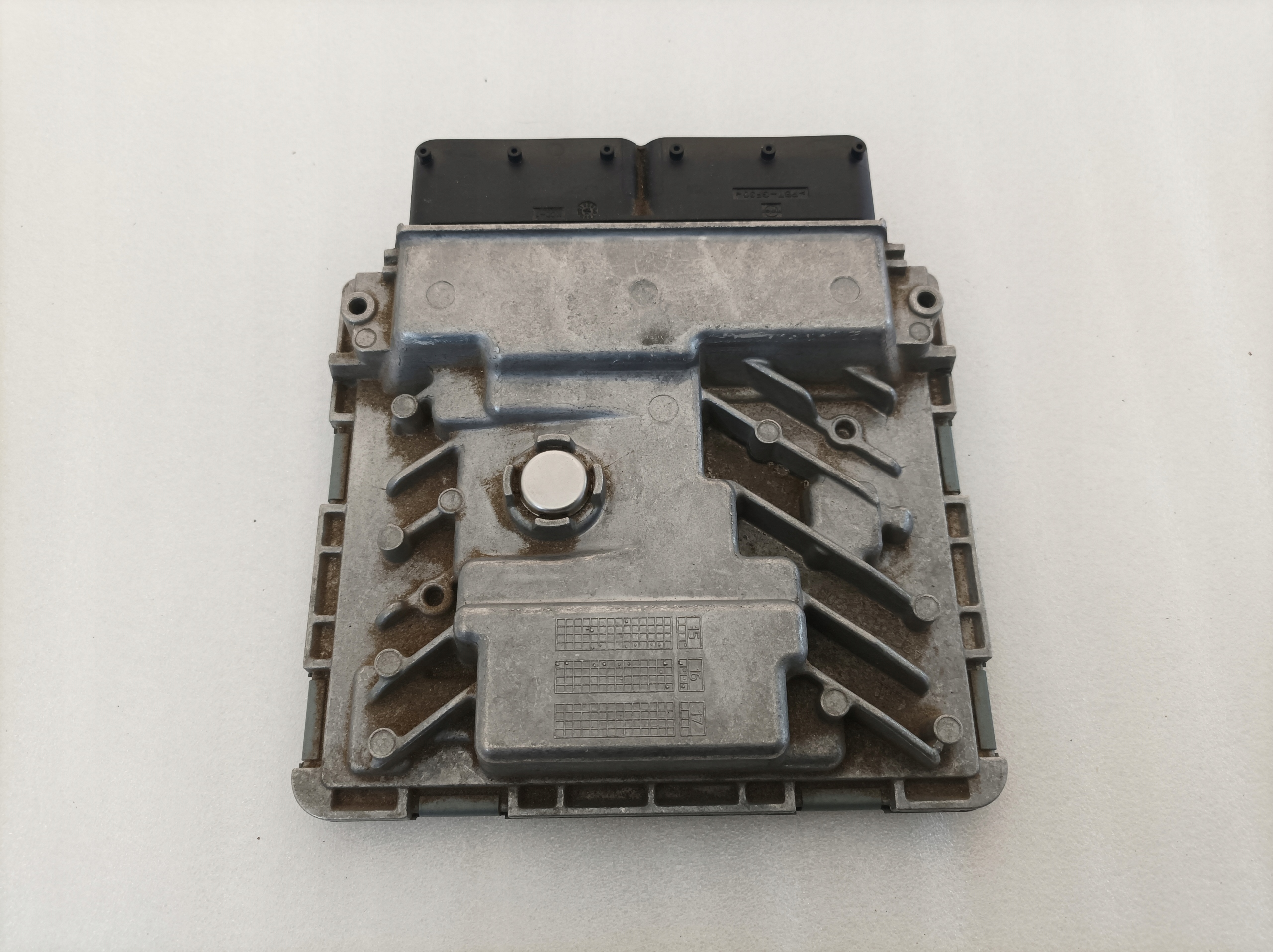 AUDI A4 B9 2.0TFSI computer Motore 06L907425